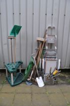 A SELECTION OF GARDEN TOOLS AND EQUIPMENT including two aluminium step ladders, a wooden step