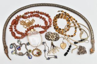 A BAG OF ASSORTED COSTUME JEWELLERY, to include a white metal snake chain, a white metal enamel