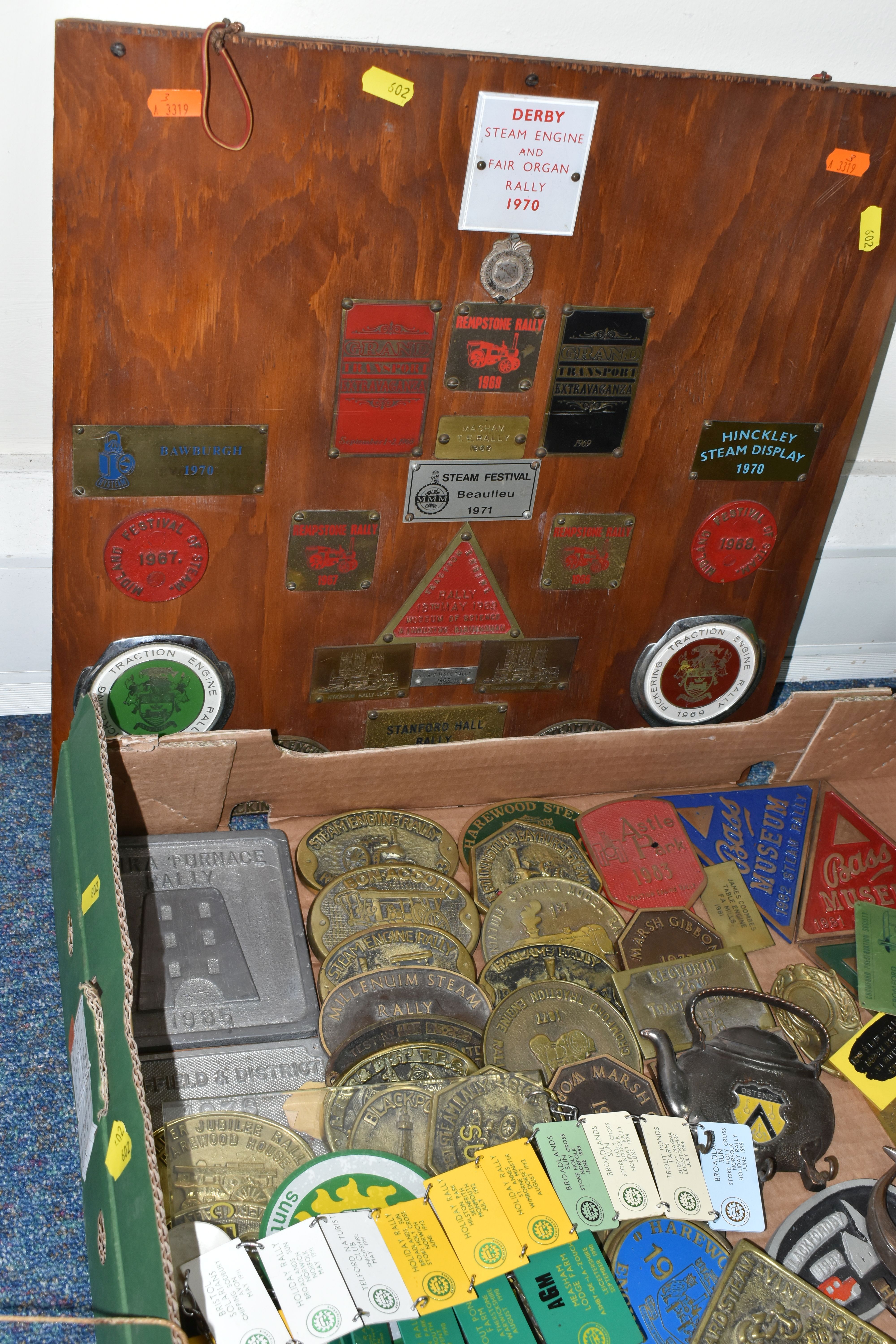 A COLLECTION OF ASSORTED STEAM TRACTION ENGINE RALLY PLAQUES AND CUPS ETC., from the mid 1960s - Image 4 of 7