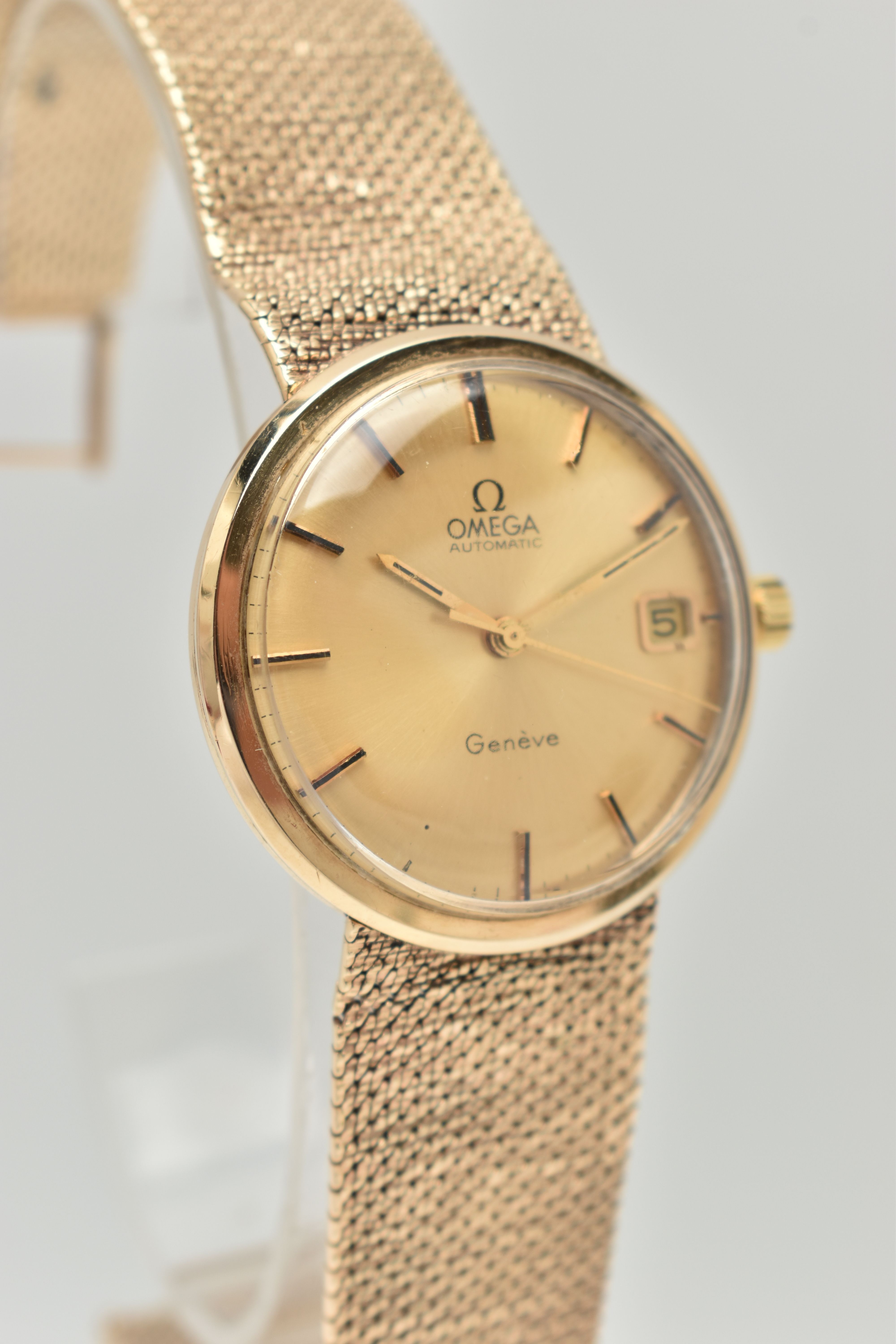 A 9CT GOLD 'OMEGA' WRISTWATCH, automatic movement, round gold tone dial, signed 'Omega automatic - Image 3 of 9