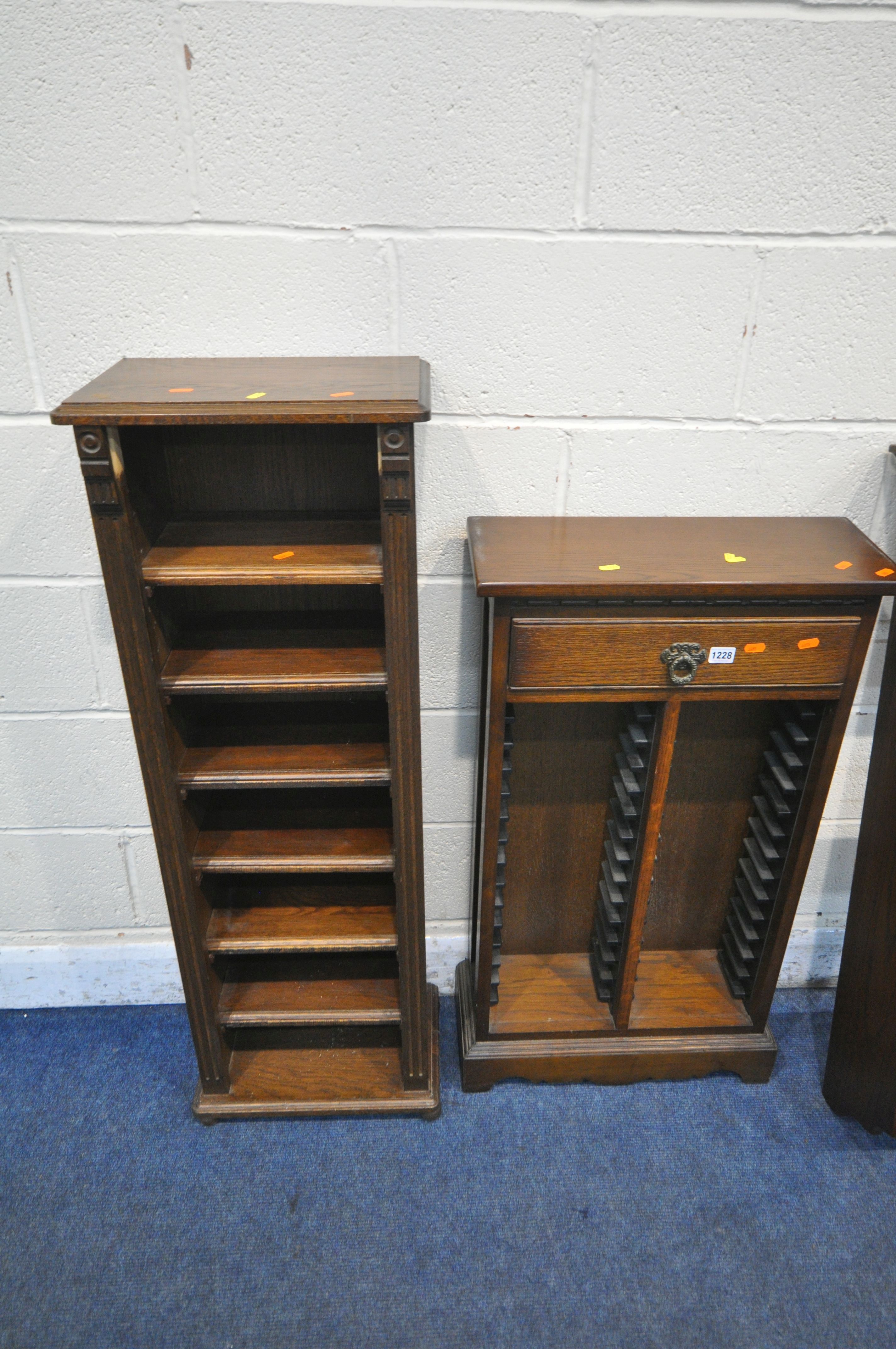 A SELECTION OF LATE 20TH CENTURY OAK OCCASIONAL FURNITURE, INCLUDING two cd racks, a wall hanging - Image 2 of 4