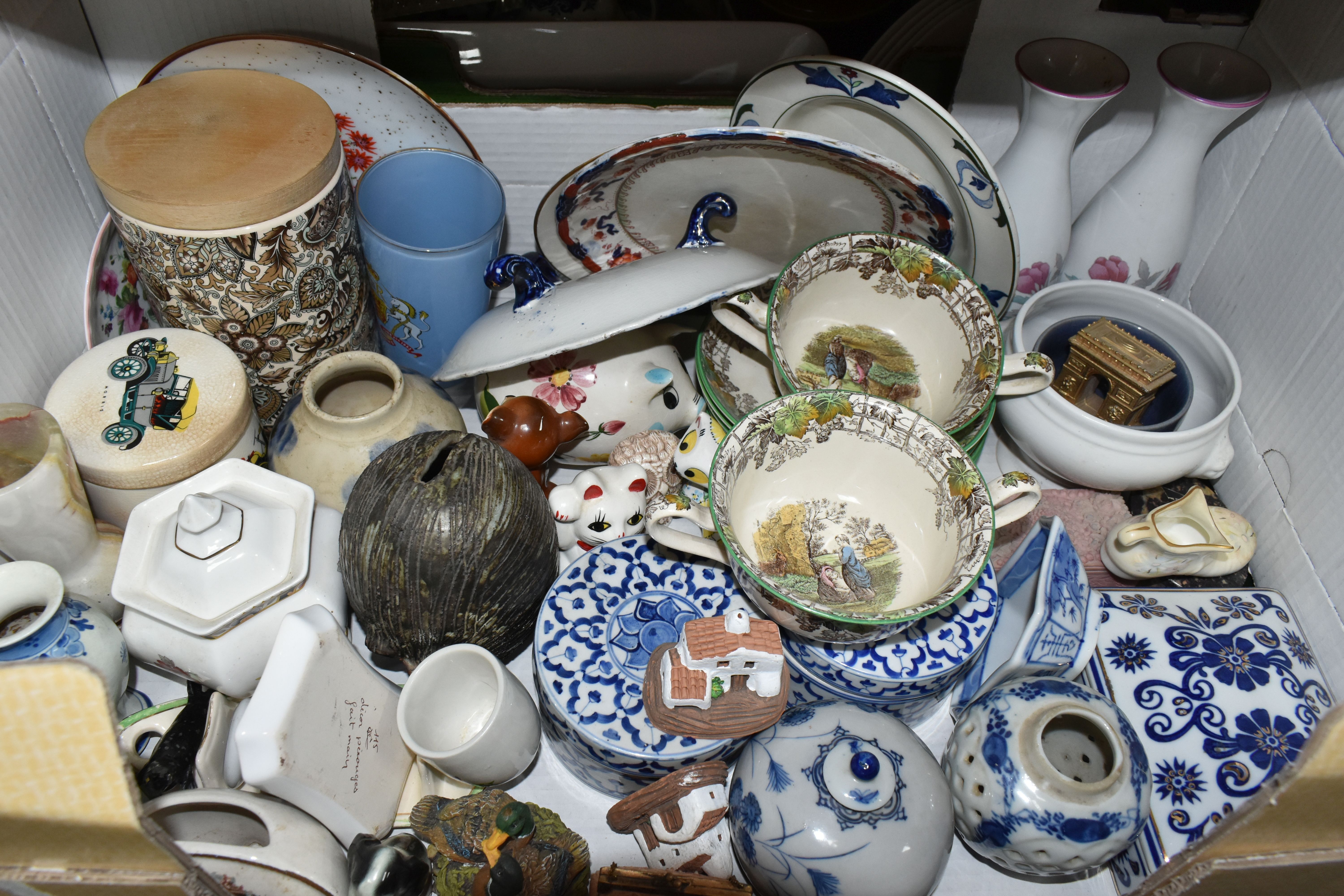 SIX BOXES OF CERAMICS AND GLASSWARE, to include Copeland-Spode 'Spode's Byron' pattern soup - Image 5 of 11