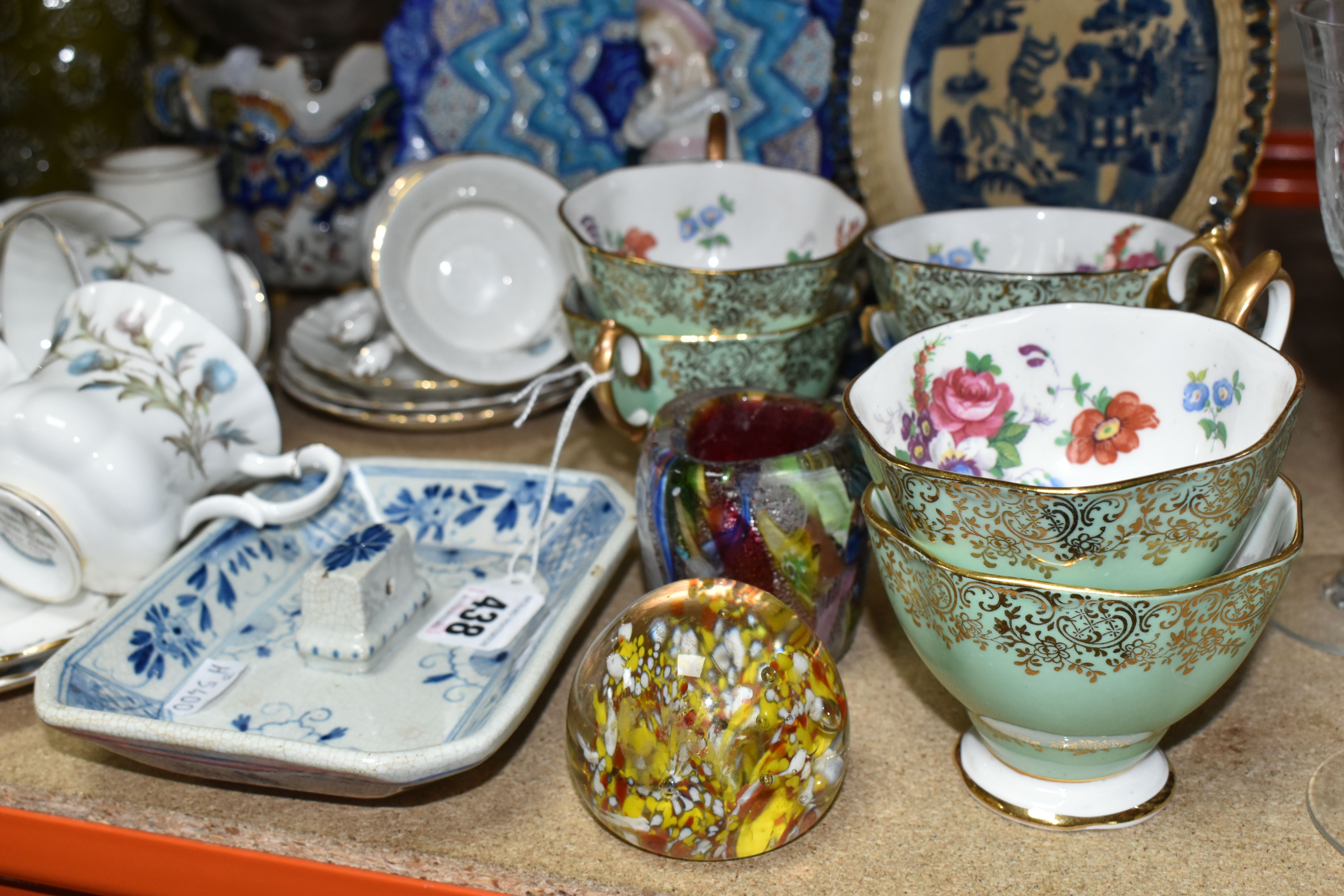 A VARIETY OF CERAMICS AND GLASSWARE INCLUDING A ROYAL ALBERT TEA SET, A VICTORIAN GLASS DUMP - Image 2 of 6