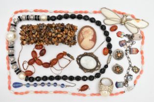 A SELECTION OF GEMSTONE, WHITE METAL AND COSTUME JEWELLERY, to include an expandable tigers eye