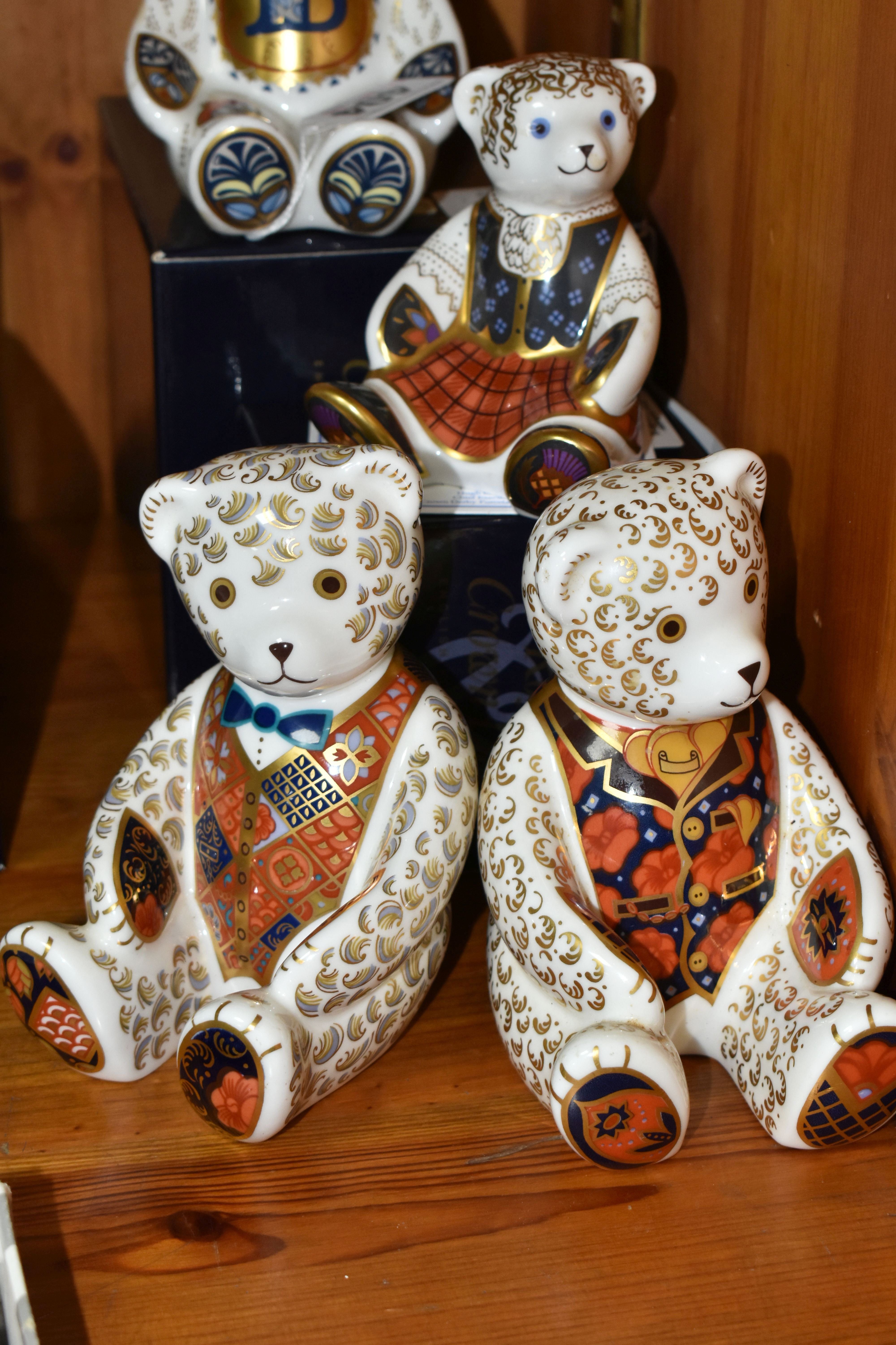 FIVE ROYAL CROWN DERBY IMARI PAPERWEIGHTS, comprising 'Drummer Bear' introduced 1998-2004, gold - Image 3 of 7