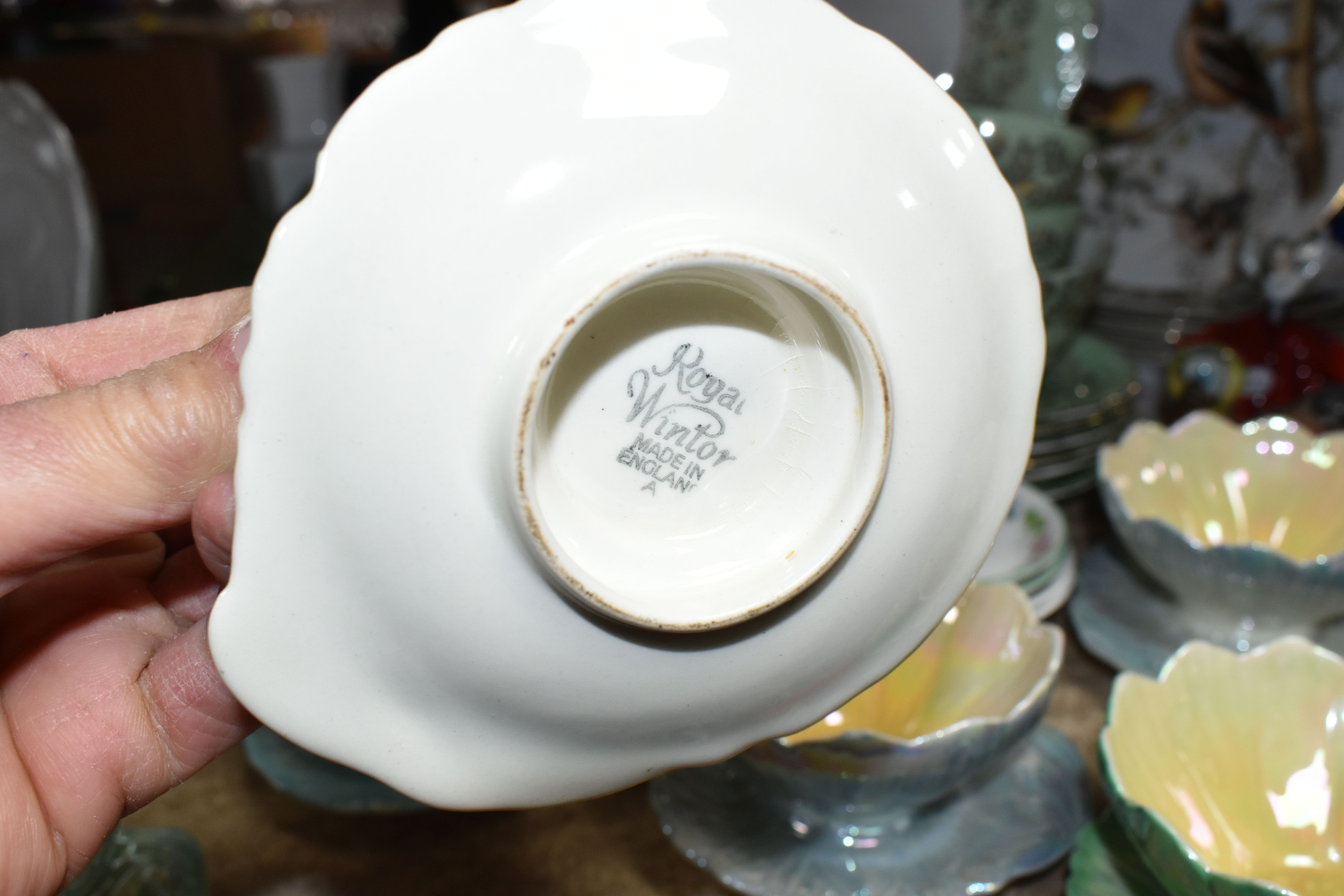 A GROUP OF CERAMICS AND GLASS WARE, to include five Royal Albert Old Country Roses mugs and two - Image 8 of 10