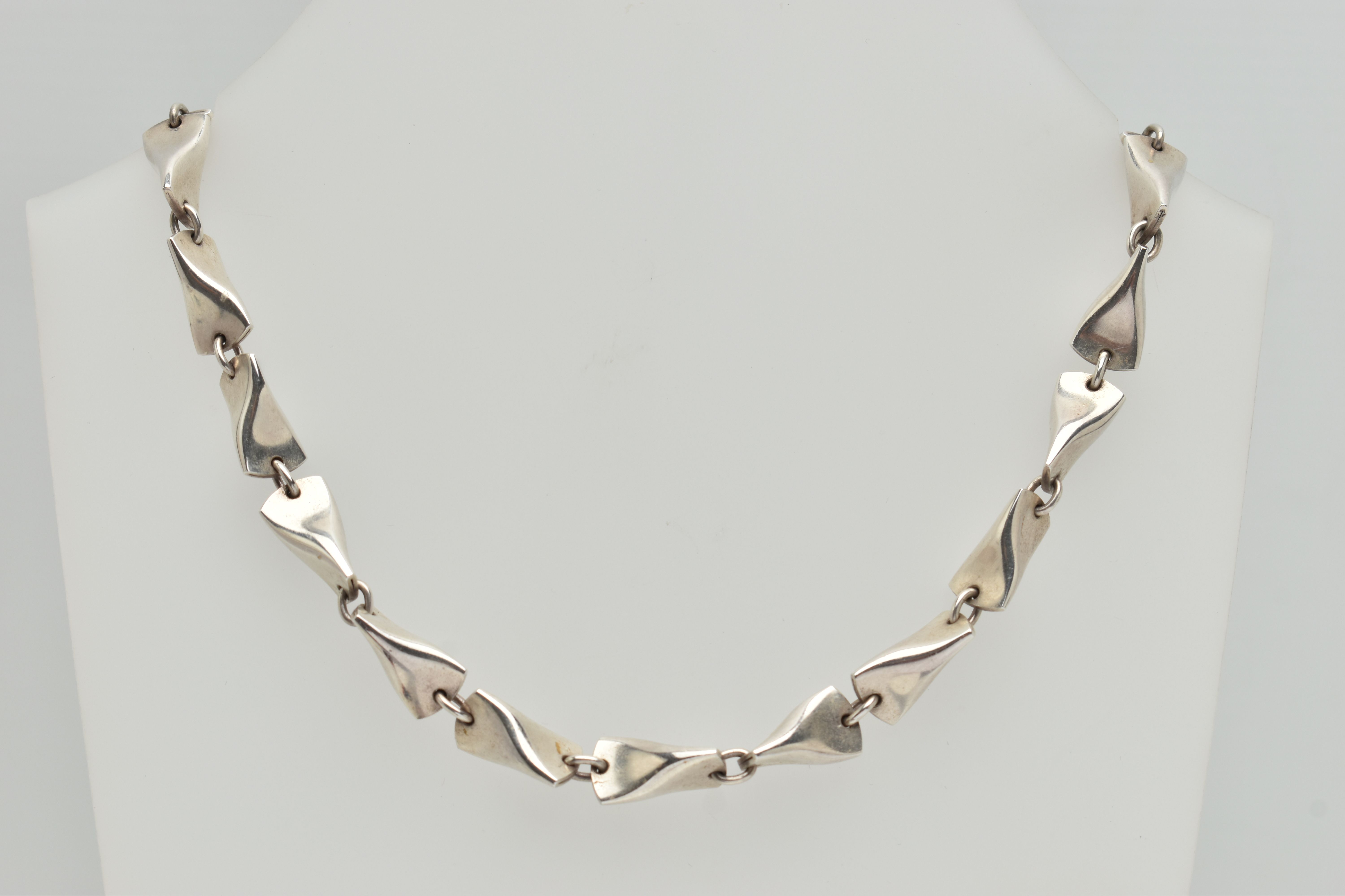 A 'GEORG JENSEN' BUTTERFLY NECKLACE, a silver necklace, design number 104 A, designed by 'Edvard - Image 2 of 8