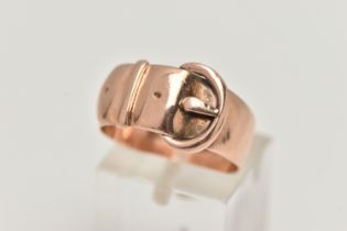 AN EARLY 20TH CENTURY, 9CT GOLD BUCKLE RING, wide rose gold buckle ring, approximate width 11.5mm at
