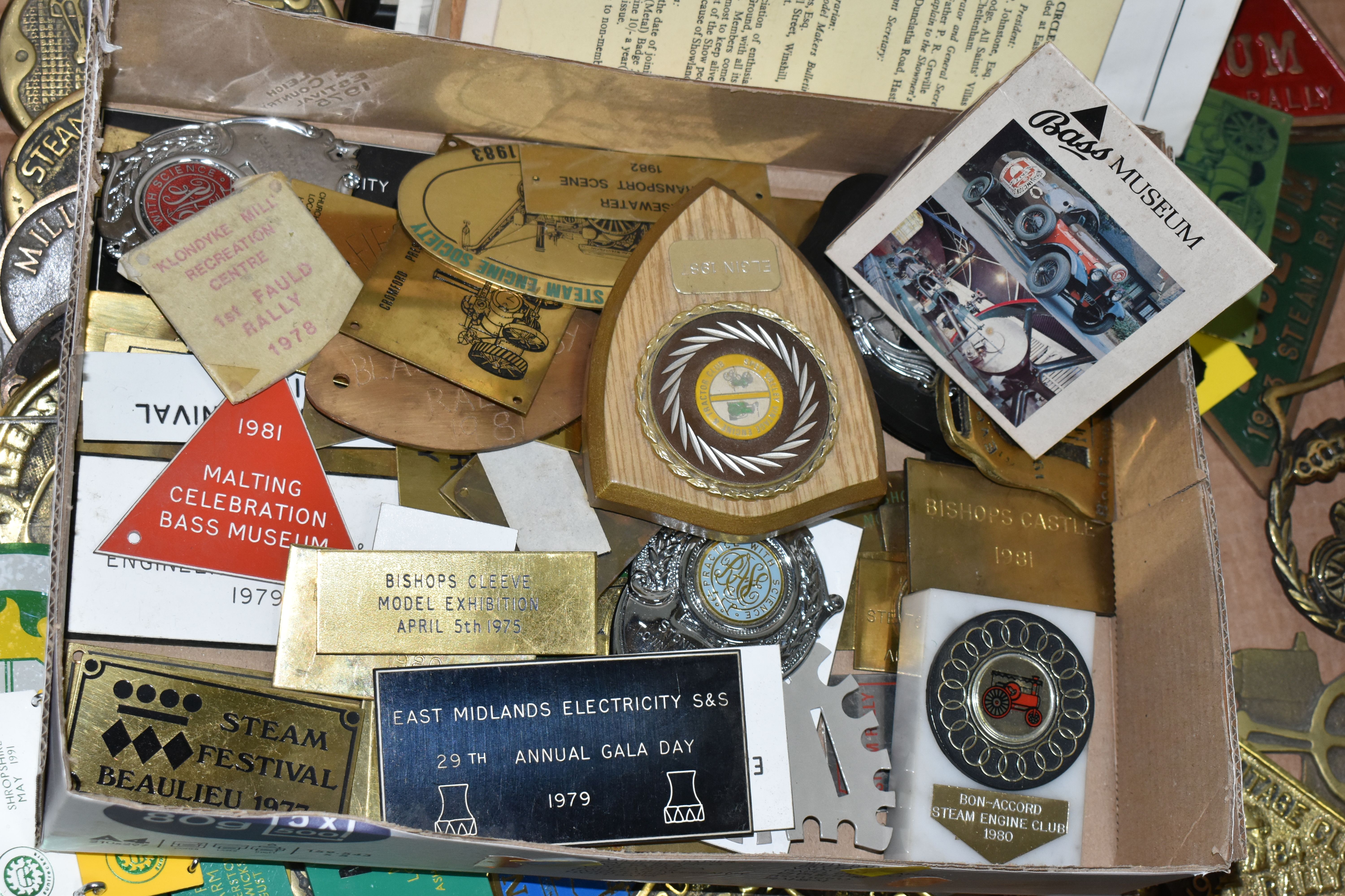 A COLLECTION OF ASSORTED STEAM TRACTION ENGINE RALLY PLAQUES AND CUPS ETC., from the mid 1960s - Image 2 of 7
