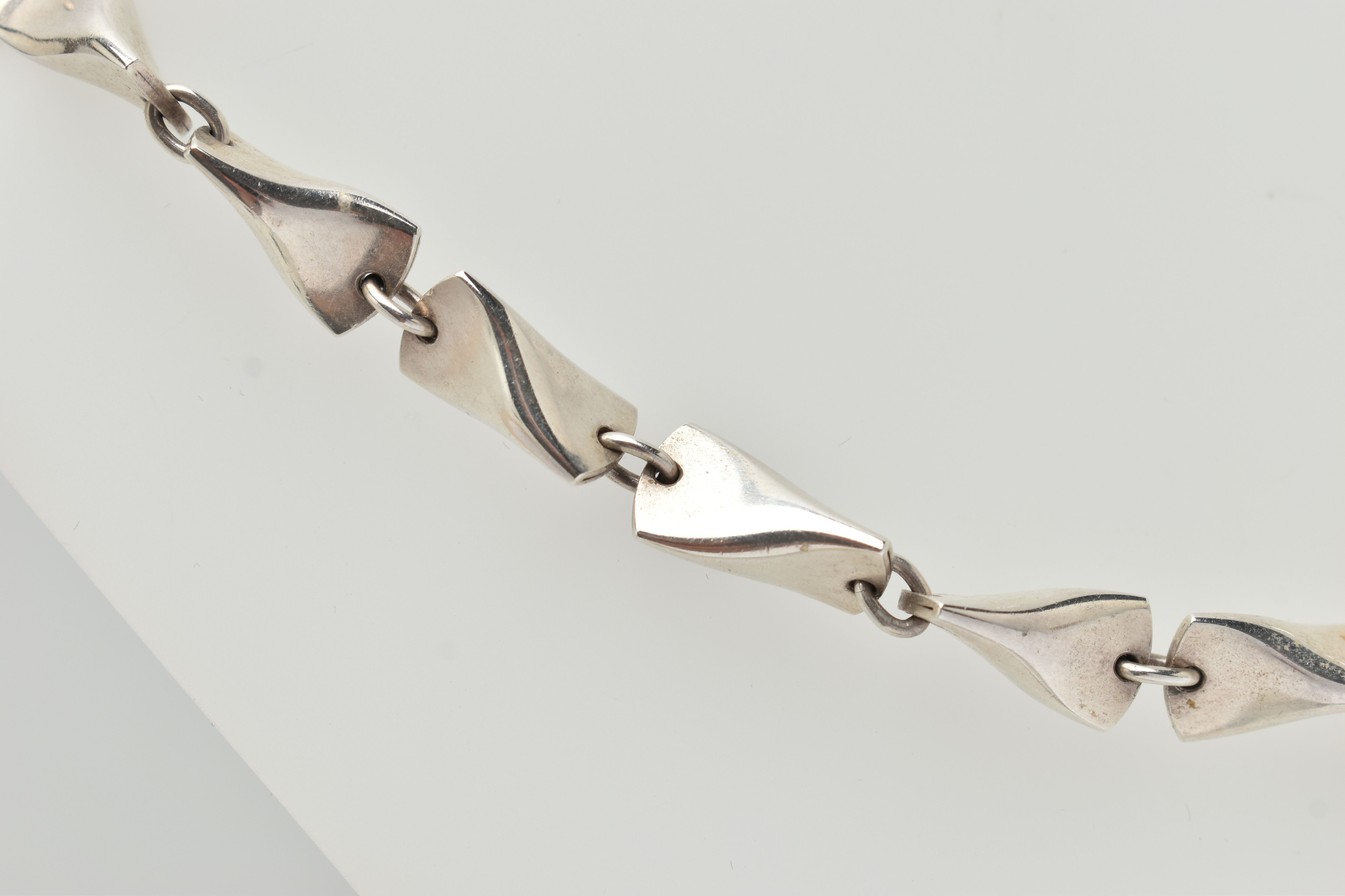 A 'GEORG JENSEN' BUTTERFLY NECKLACE, a silver necklace, design number 104 A, designed by 'Edvard - Image 3 of 8