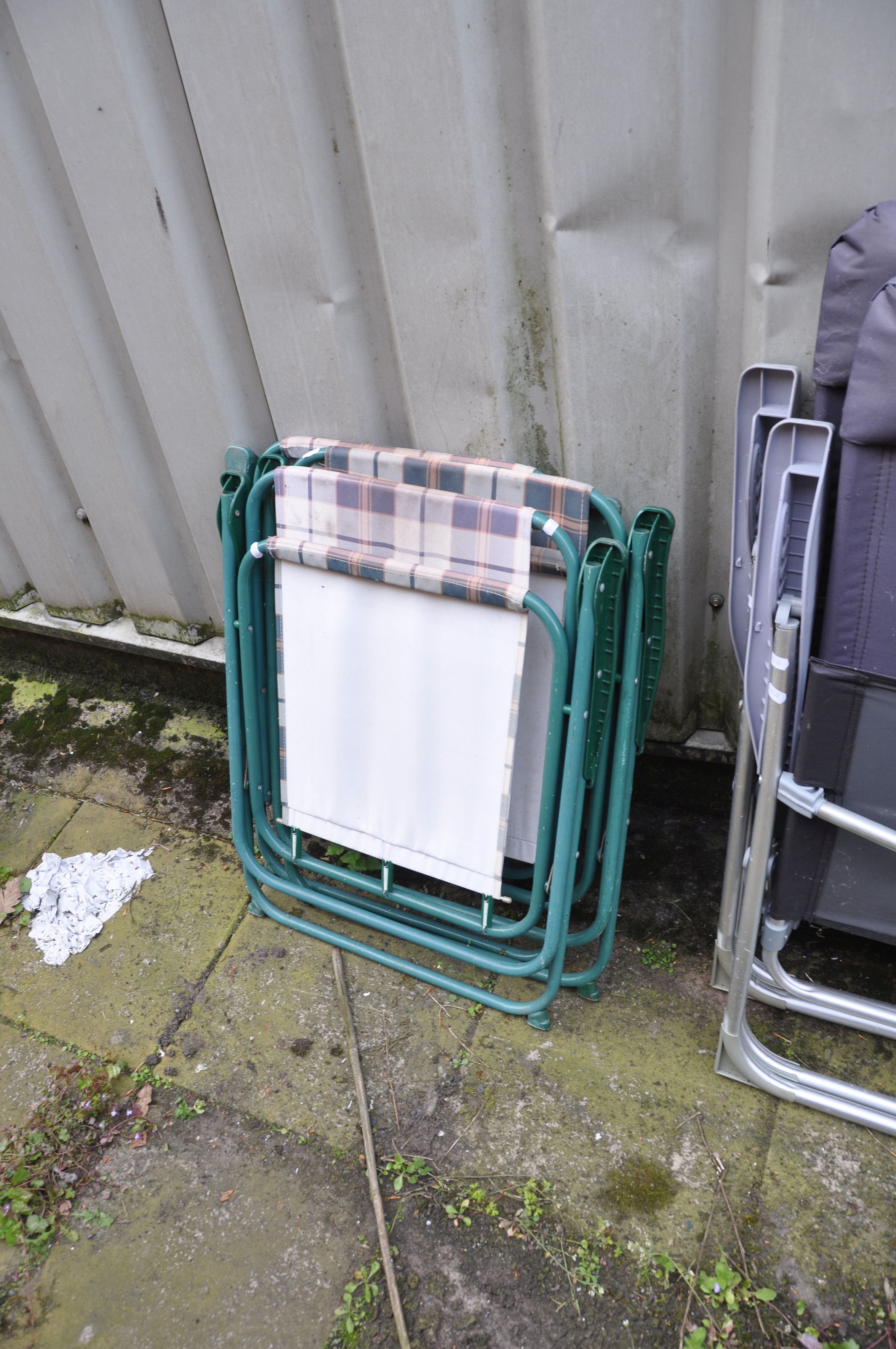 TWO ALUMINIUM STEP LADDERS a set of wooden step ladders and two pairs of folding garden chairs (7) - Image 2 of 4