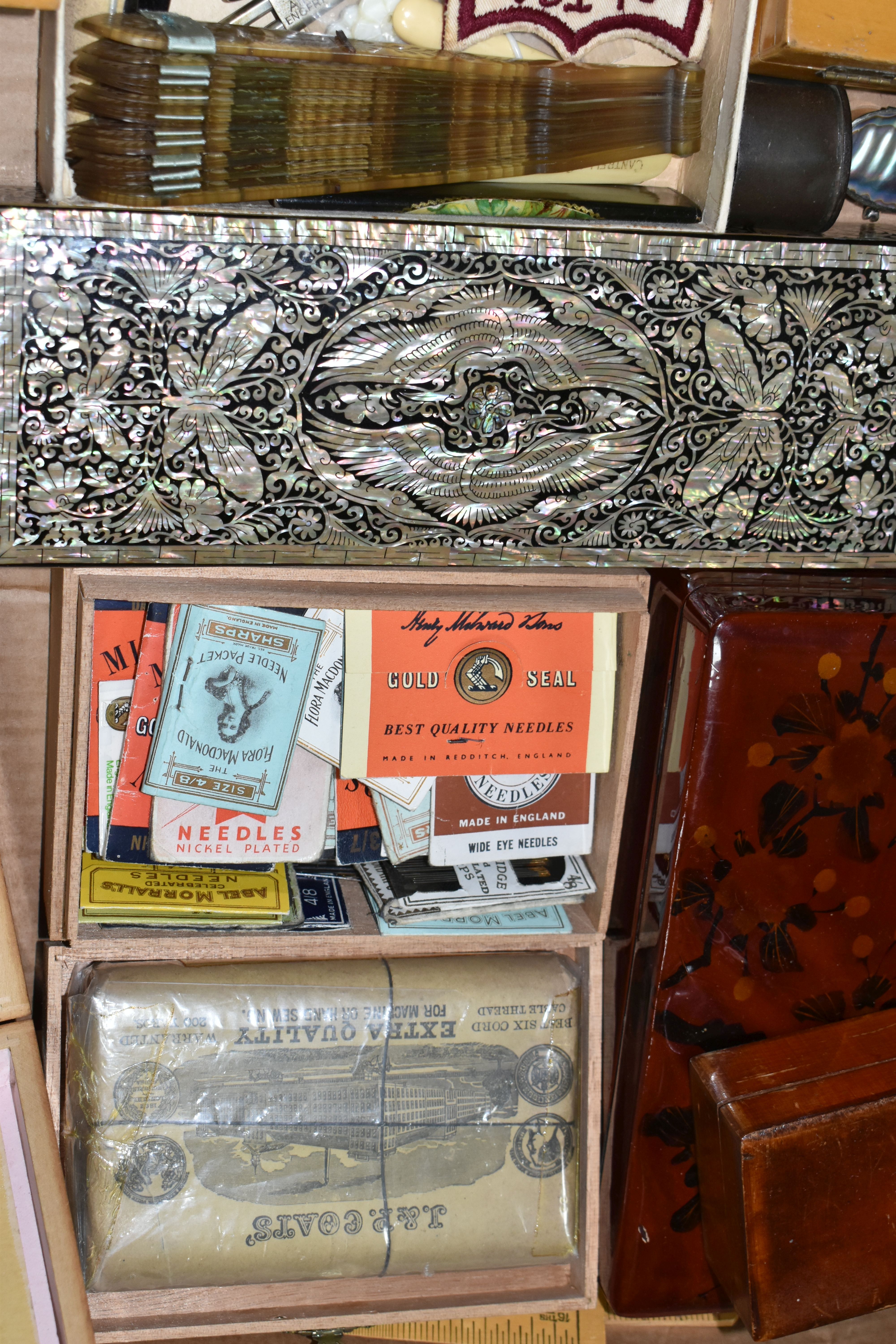A BOX OF VICTORIAN AND LATER BOXES AND COLLECTABLES, including a sealed pack of J & P Coats cable - Image 3 of 6