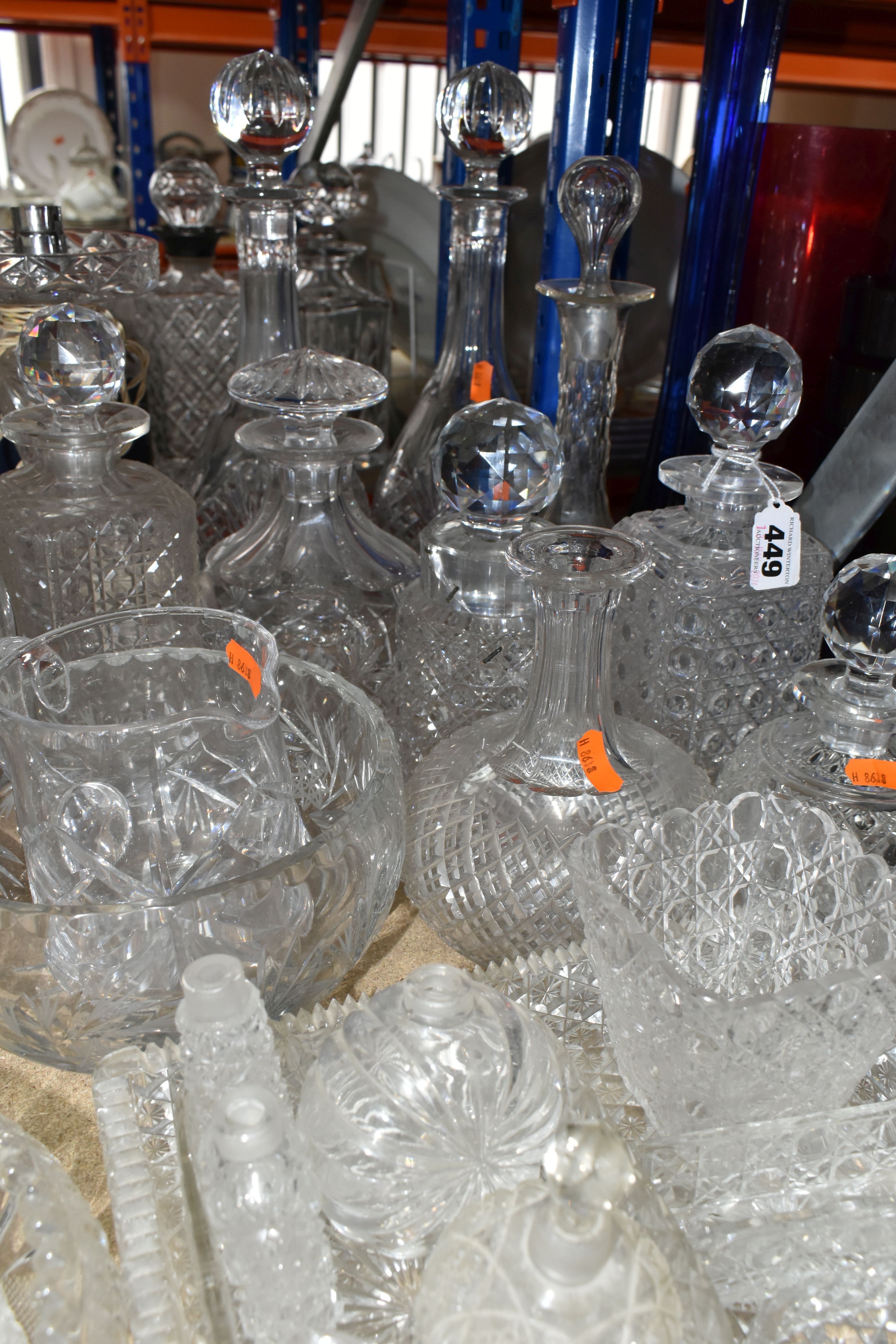 A LARGE VARIETY OF CRYSTAL CUT CLASS DECORATIVE WEAR including six 'Bohemian Crystal' glasses in - Image 6 of 9
