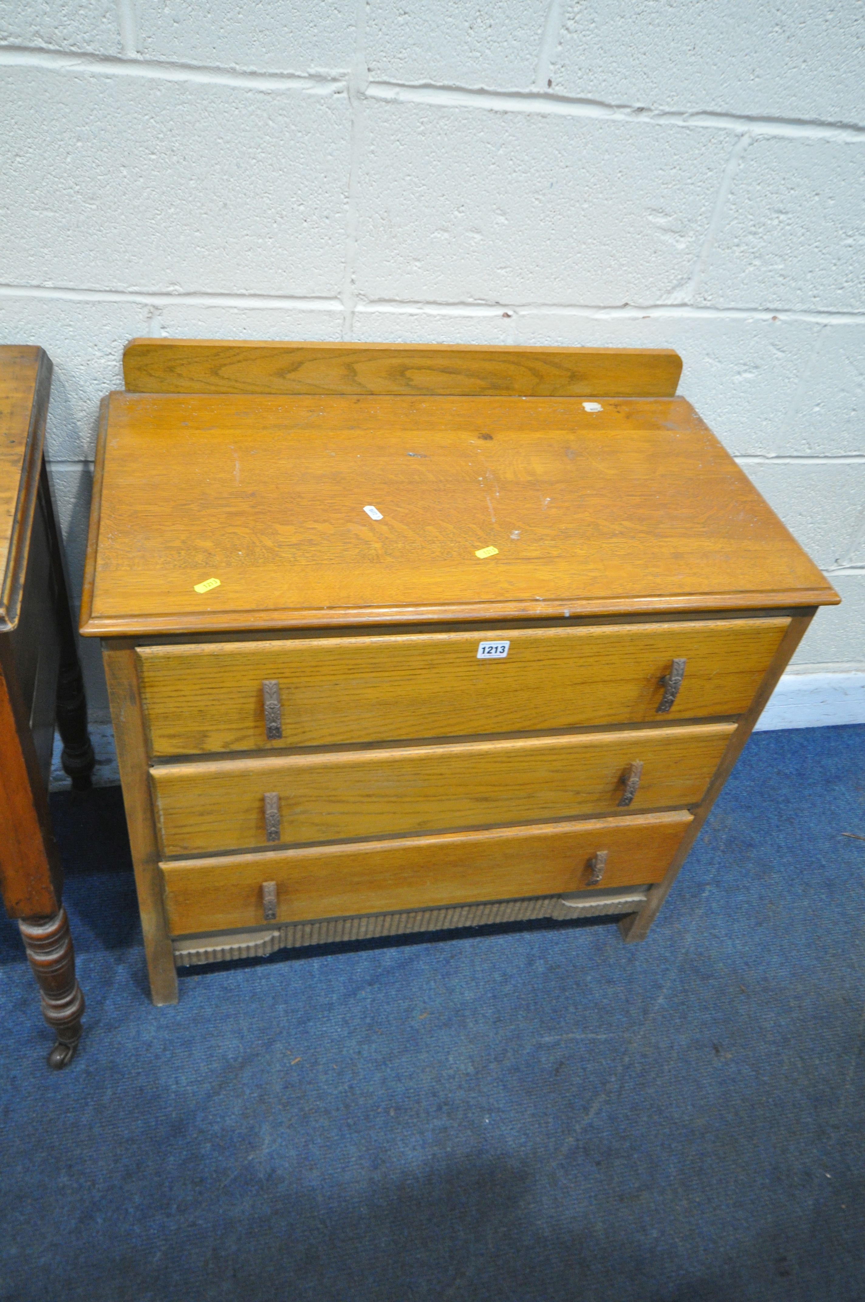 A 20TH CENTURY OAK CHEST OF THREE LONG DRAWERS, width 78cm x depth 45cm x height 80cm, along with an - Image 4 of 5