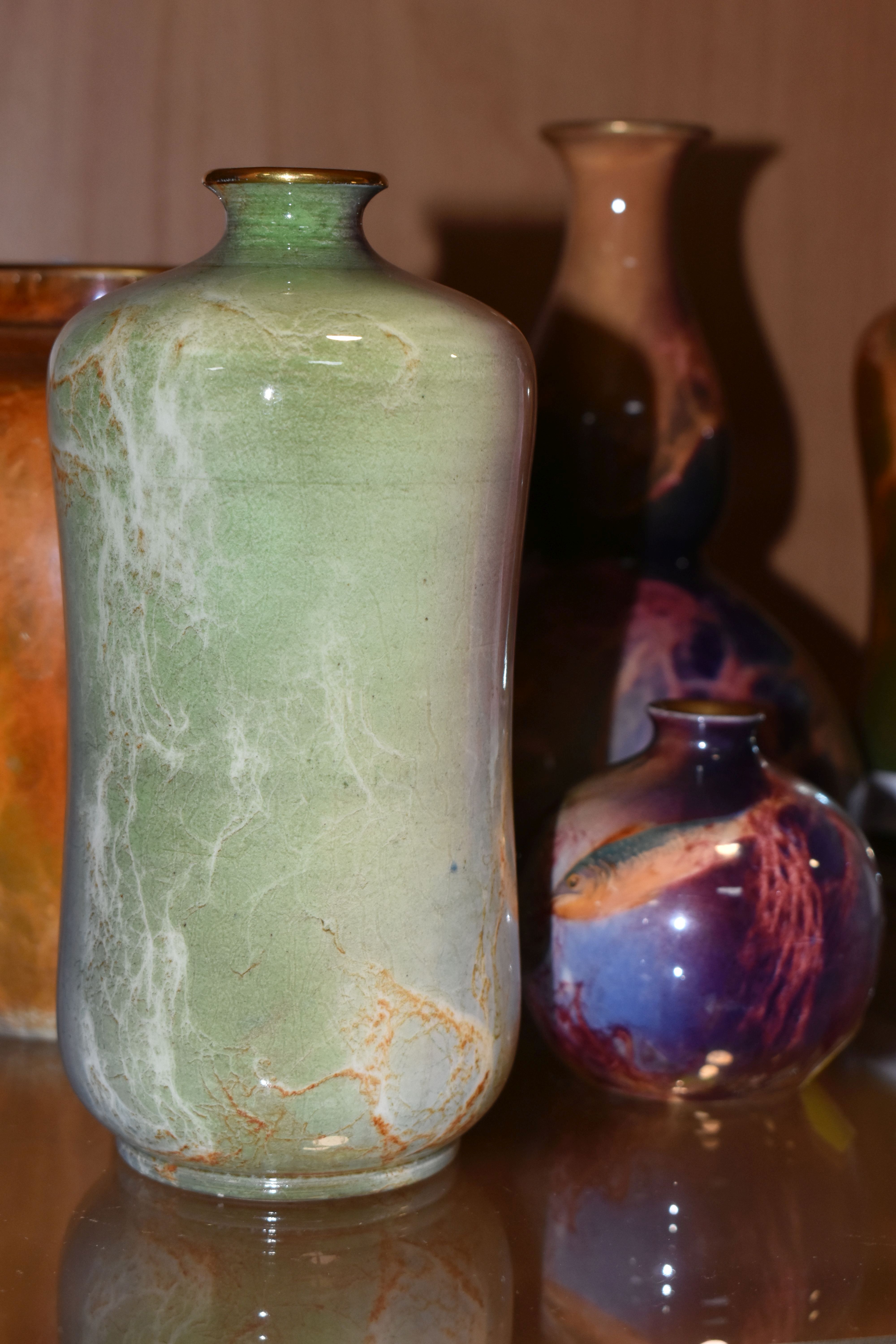 A WILKINSON'S ORIFLAMME POT TOGETHER WITH FOUR OTHER VASES, comprising a 1920's Wilkinsons Oriflamme - Image 7 of 10
