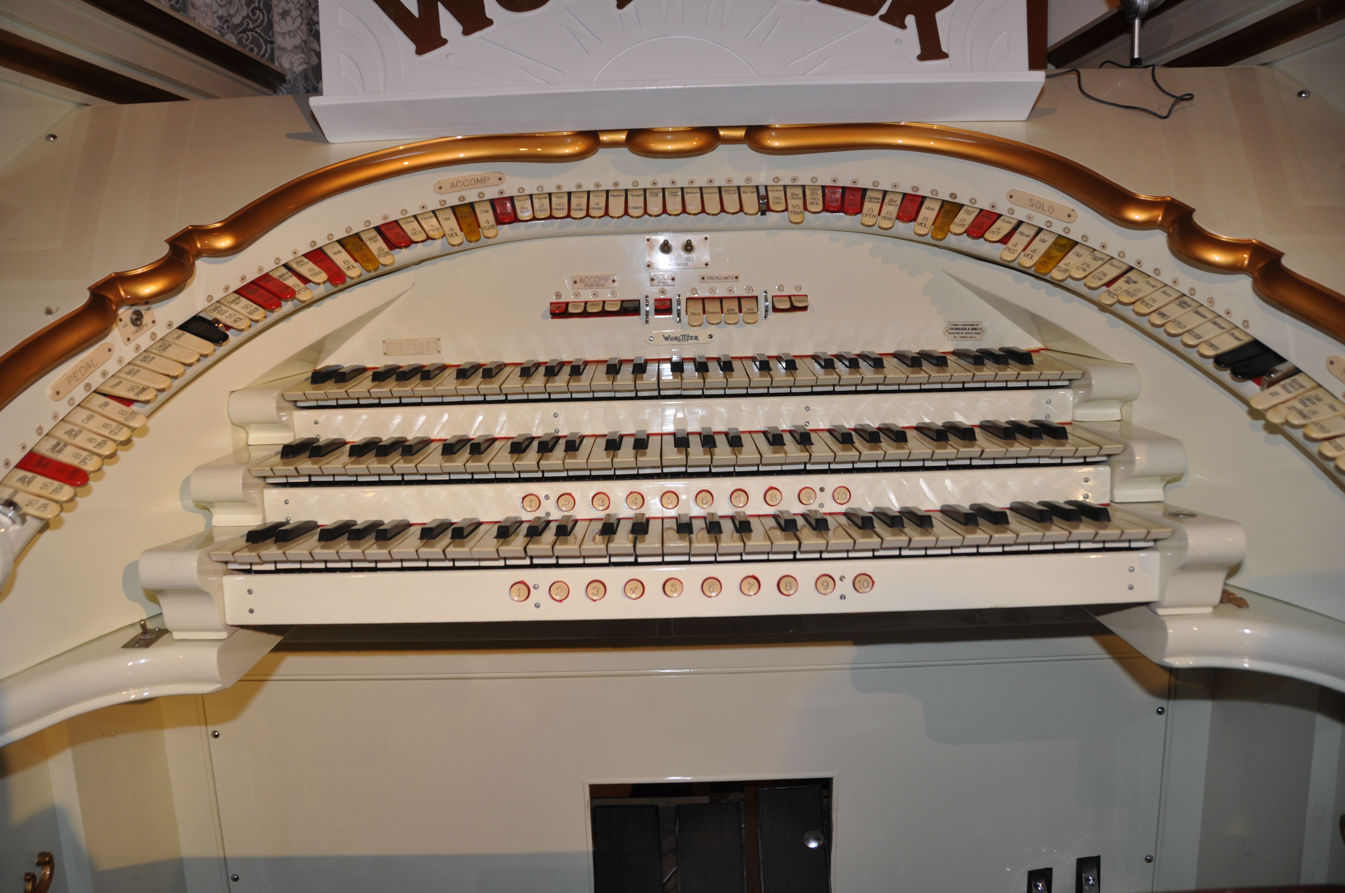 A 1936 WURLITZER CINEMA PIPE ORGAN serial number OPUS 2200 originally shipped to the UK on 16th - Image 2 of 33