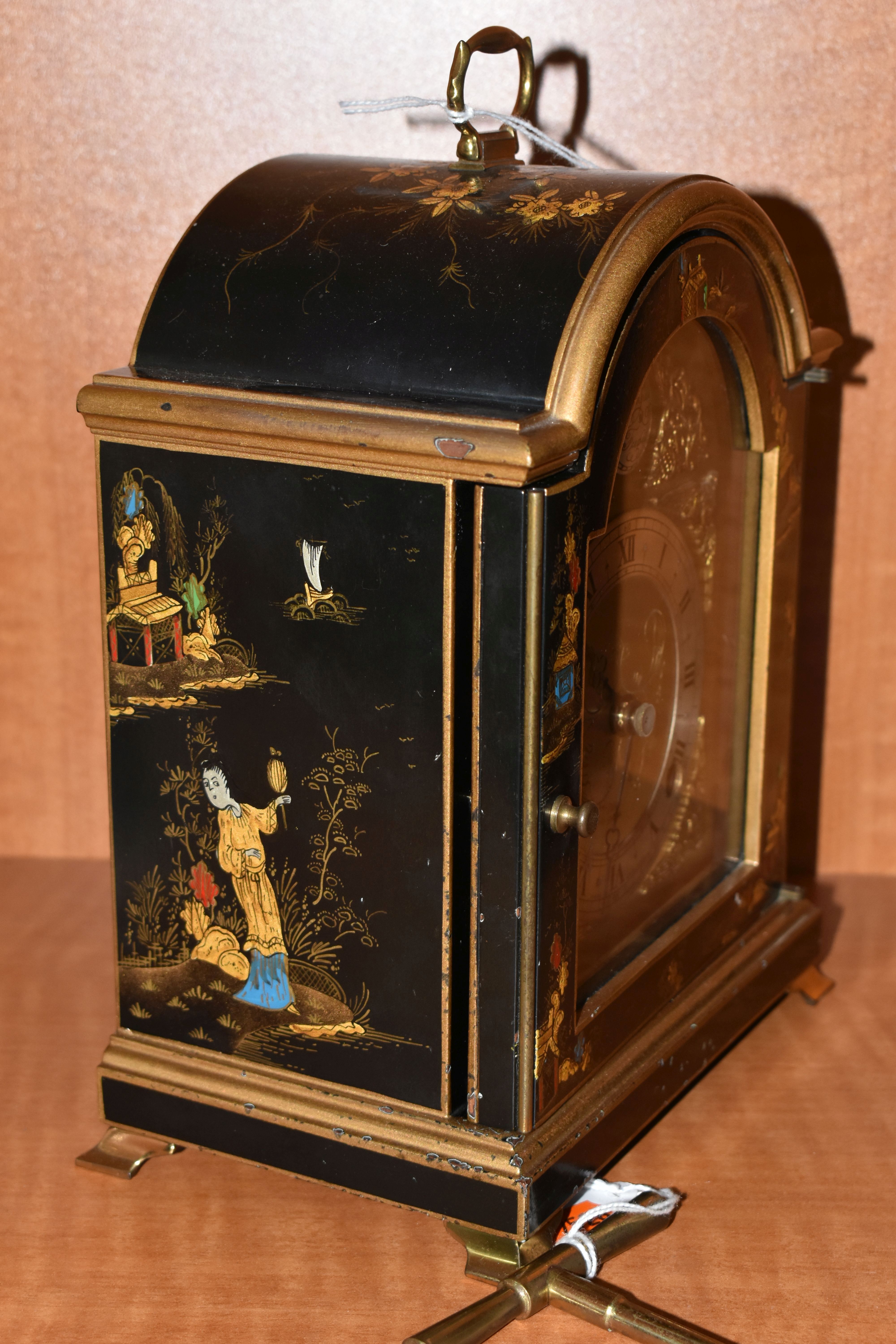 A MODERN ELLIOTT OF LONDON LACQUERED MANTEL CLOCK WITH CHINOISERIE DECORATION, with carrying - Image 5 of 9