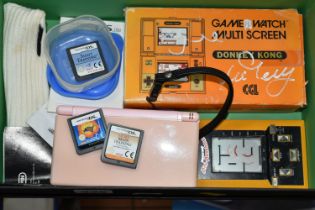 NINTENDO DONKEY KONG GAME & WATCH BOXED, DS LITE AND GAMES, DS games include 42 All Time Classics,