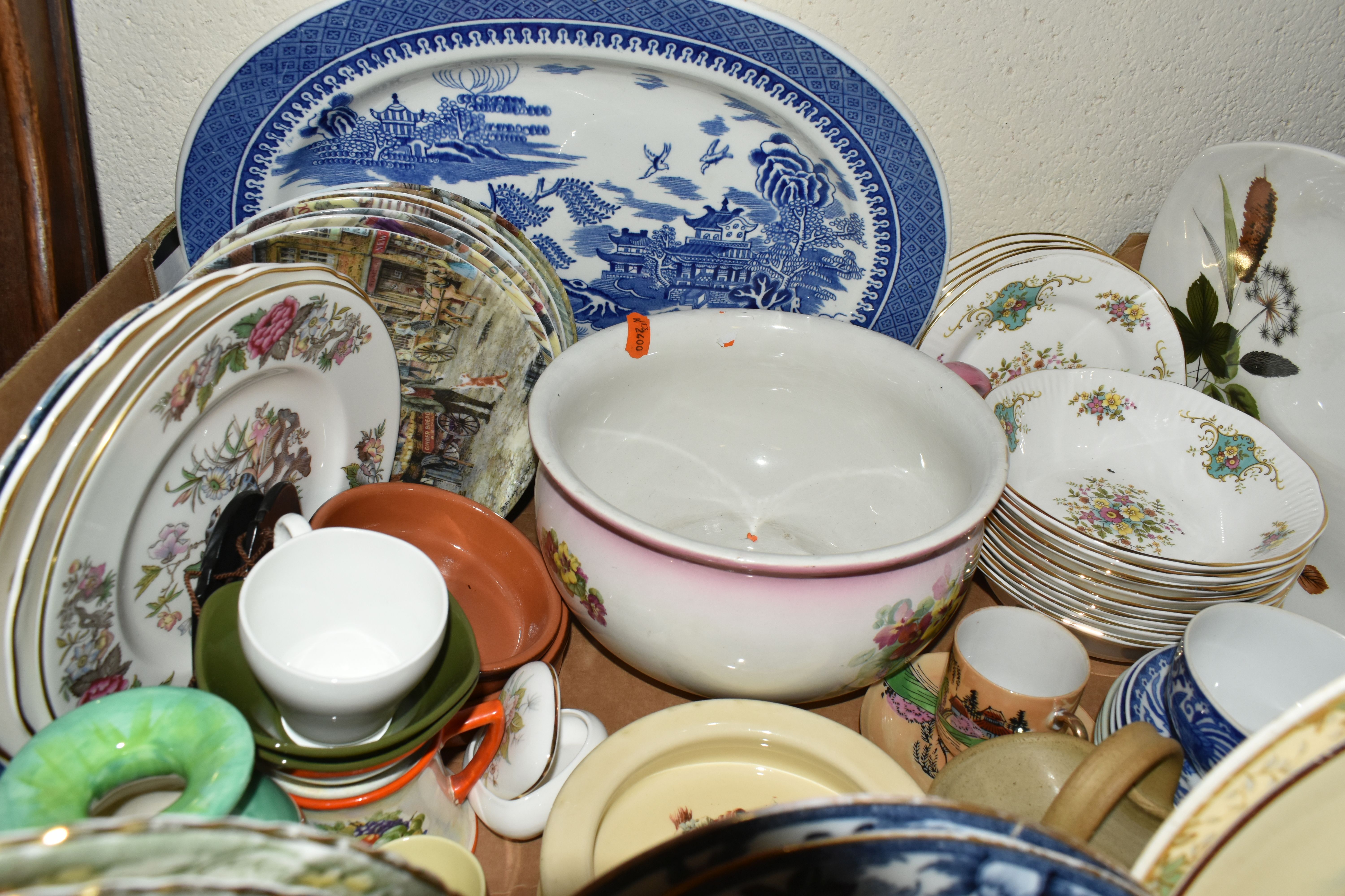 THREE BOXES OF CERAMICS, to include a Denby planter, a Cauldon 'Ching' pattern meat plate, nine - Image 4 of 4