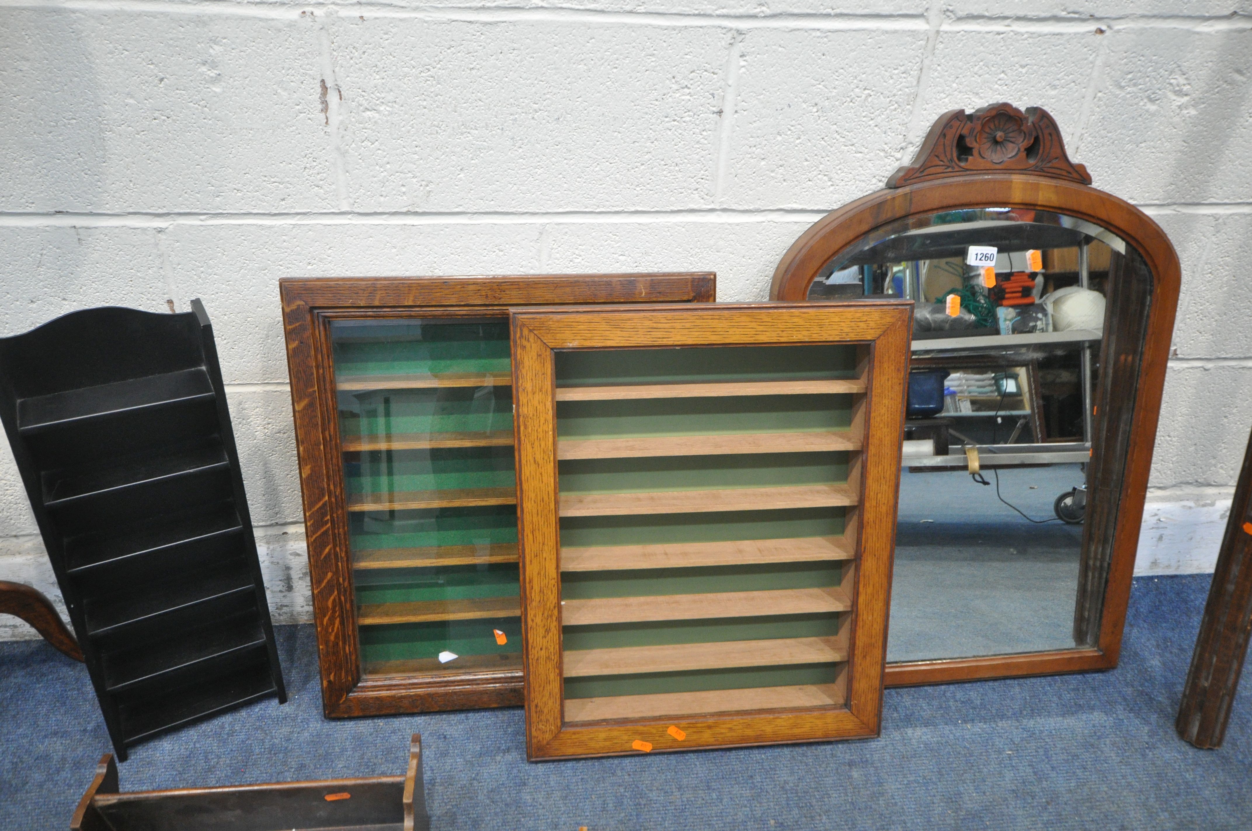 AN EDWARDIAN MAHOGANY PIANO STOOL, a Georgian style pole screen, two oak collectors display cases, - Bild 2 aus 3