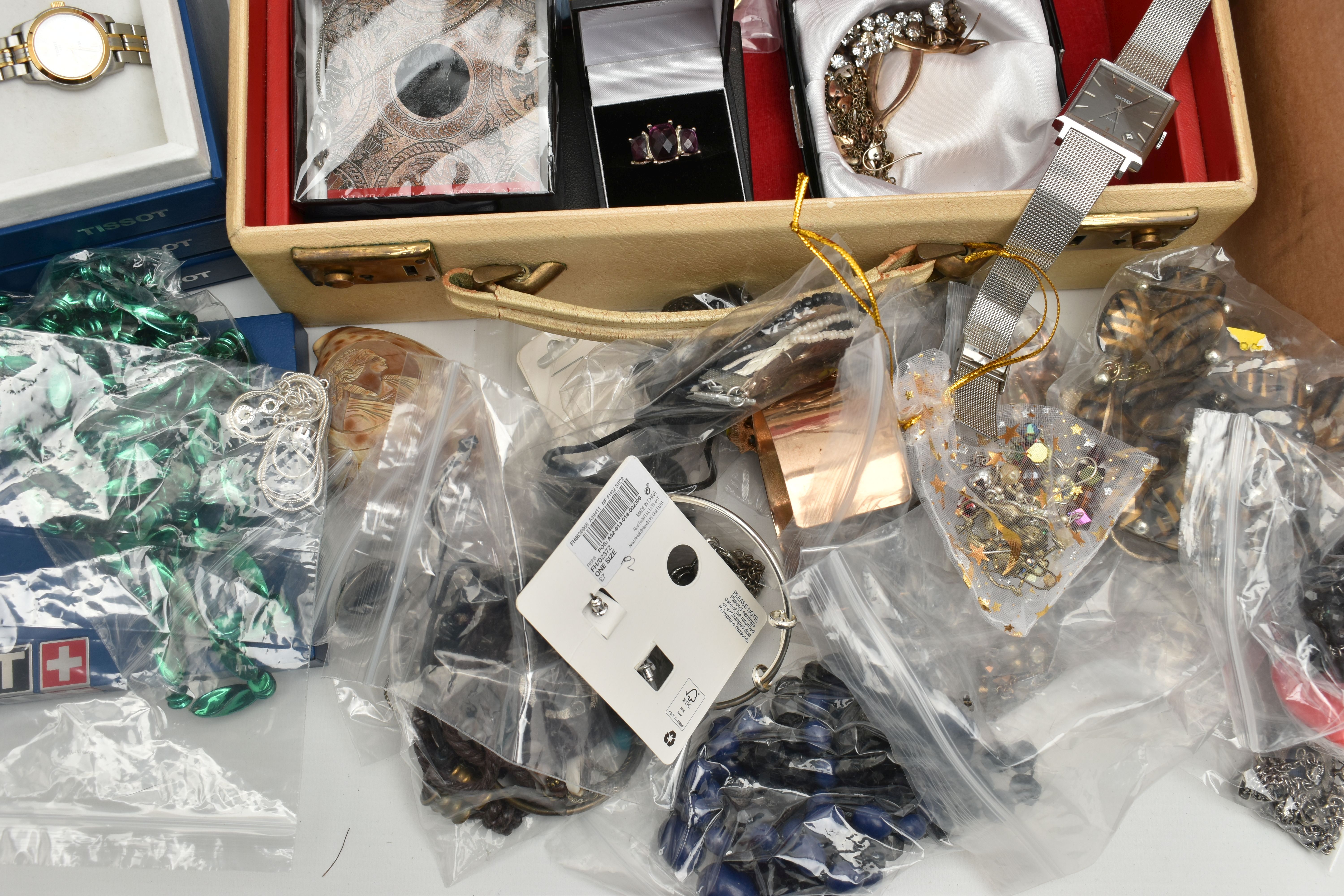 A BOX OF ASSORTED COSTUME JEWELLERY, to include a cream jewellery box with contents, to include - Image 5 of 6