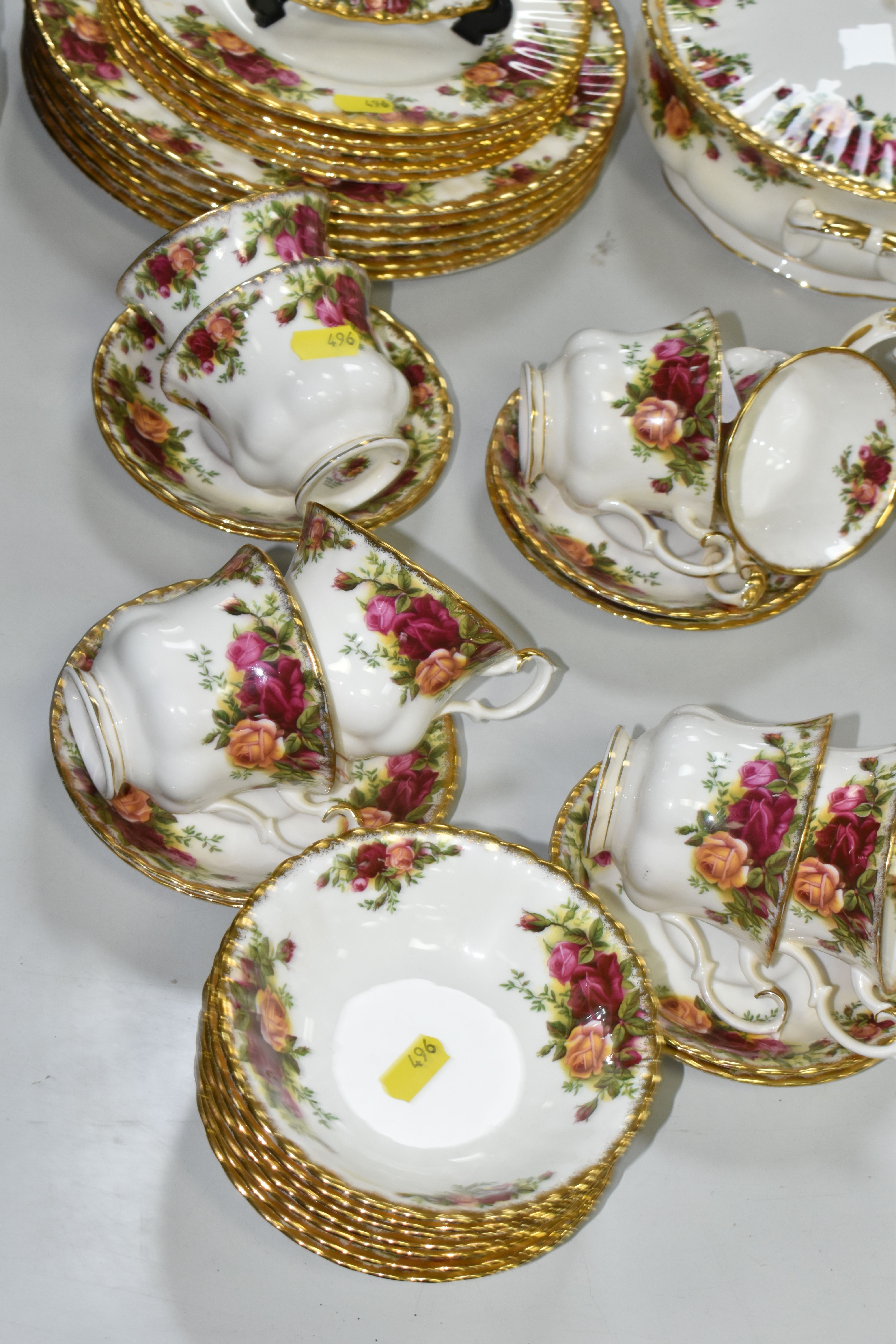 A FORTY NINE PIECE ROYAL ALBERT 'OLD COUNTRY ROSES' PART DINNER SERVICE, comprising two covered - Image 3 of 4