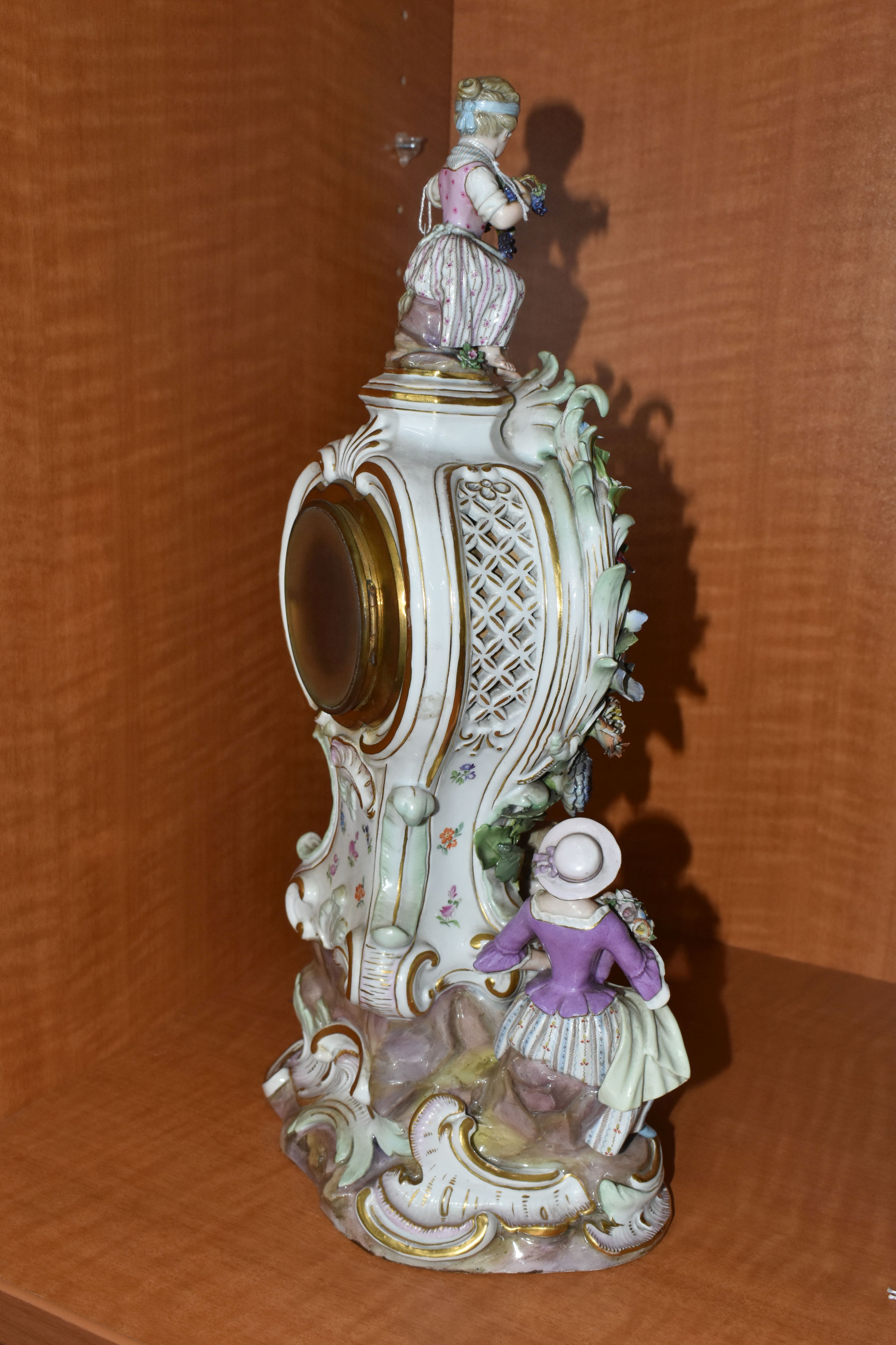 A LATE 19TH CENTURY MEISSEN PORCELAIN FIGURAL MANTEL CLOCK OF BALLOON SHAPE, mould no .572, with - Image 9 of 16