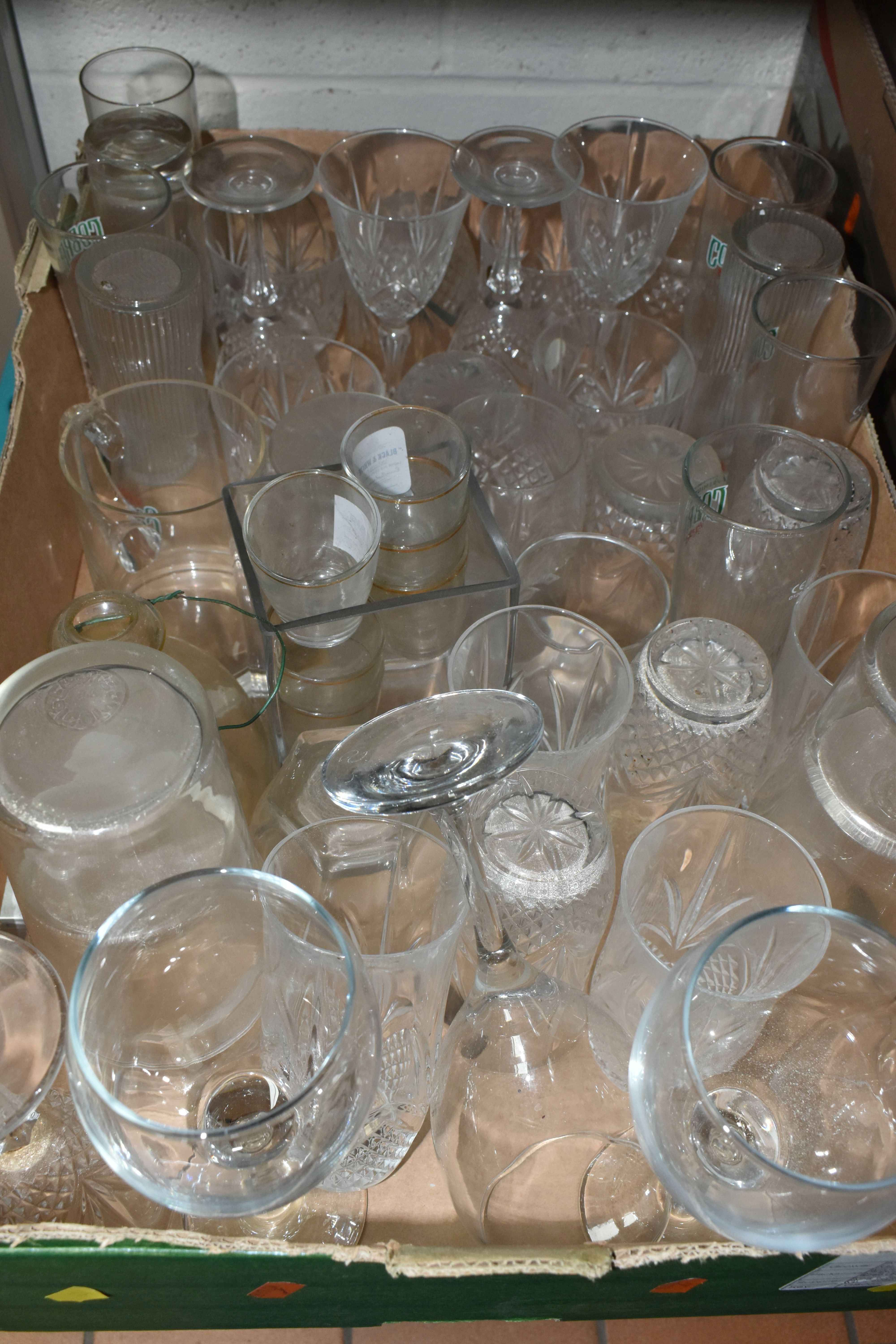 FIVE BOXES AND LOOSE CERAMICS AND GLASSWARE, to include a quantity of Kilner jars, Booths covered - Image 5 of 9