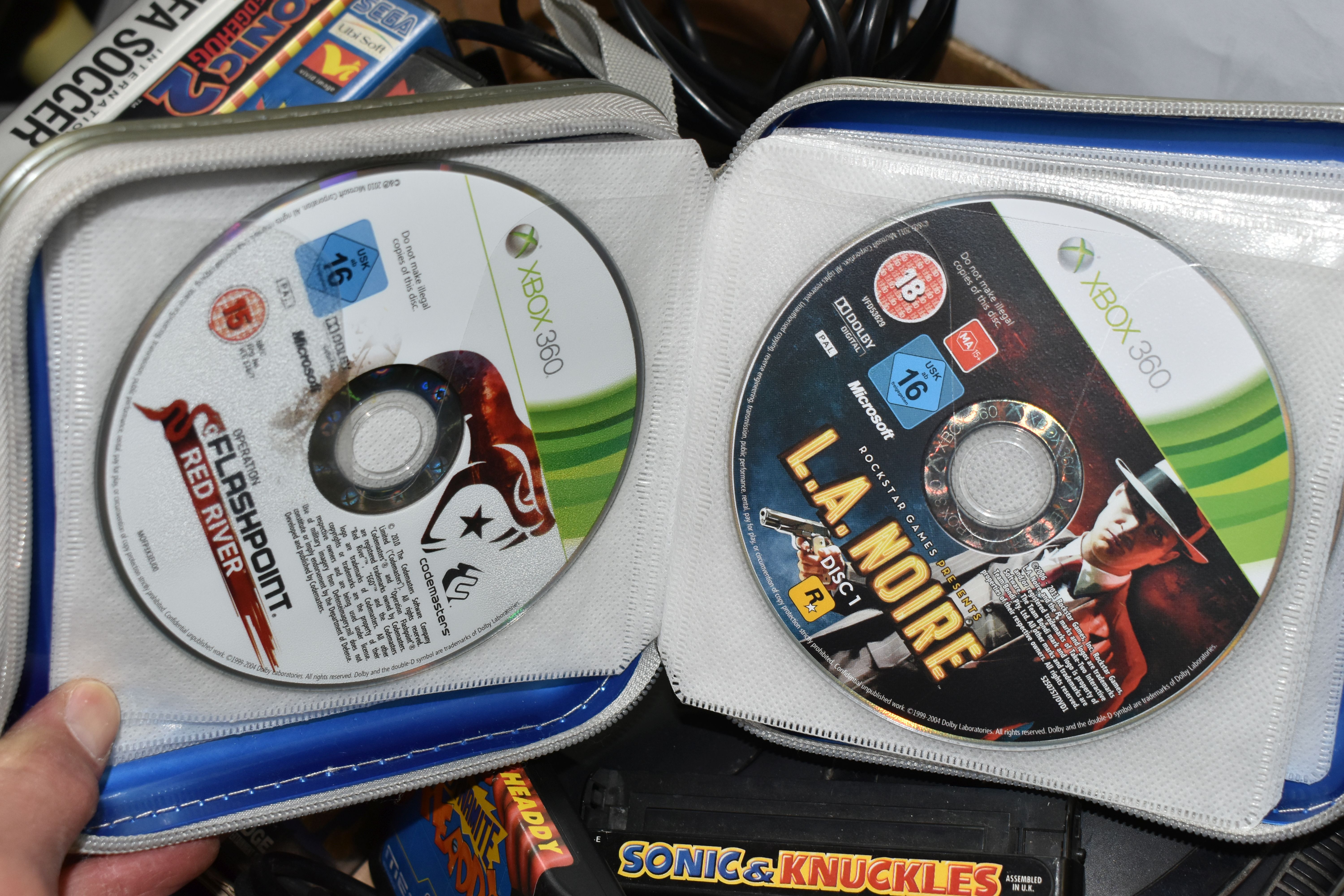 SEGA MEGADRIVE CONSOLE GAMES AND XBOX 360 GAMES, includes Sonic 2, Sonic & Knuckles (loose), - Image 4 of 7