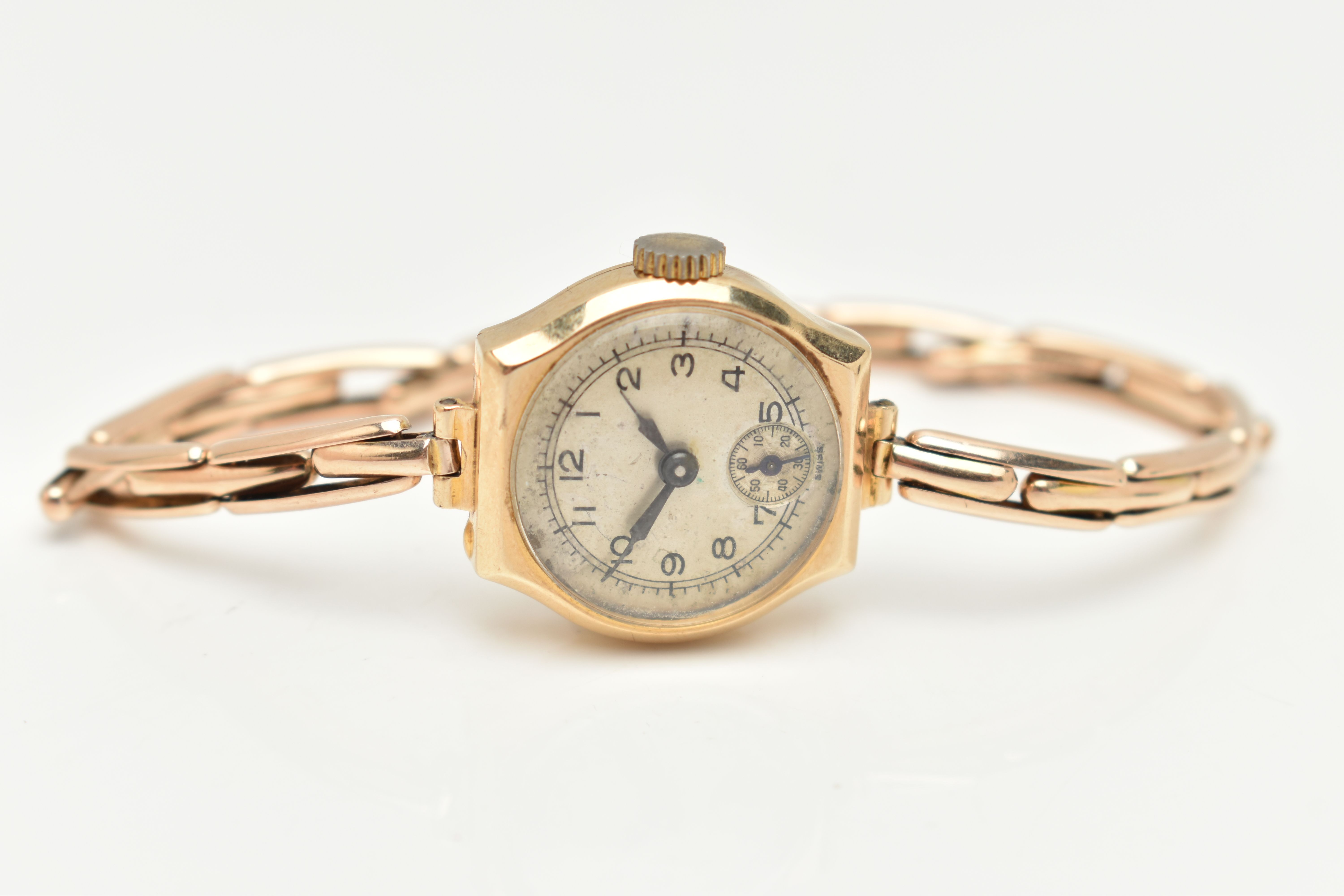 A 1920S LADIES 9CT GOLD WRISTWATCH, manual wind, round silvered dial, Arabic numerals, blue steel - Image 4 of 6