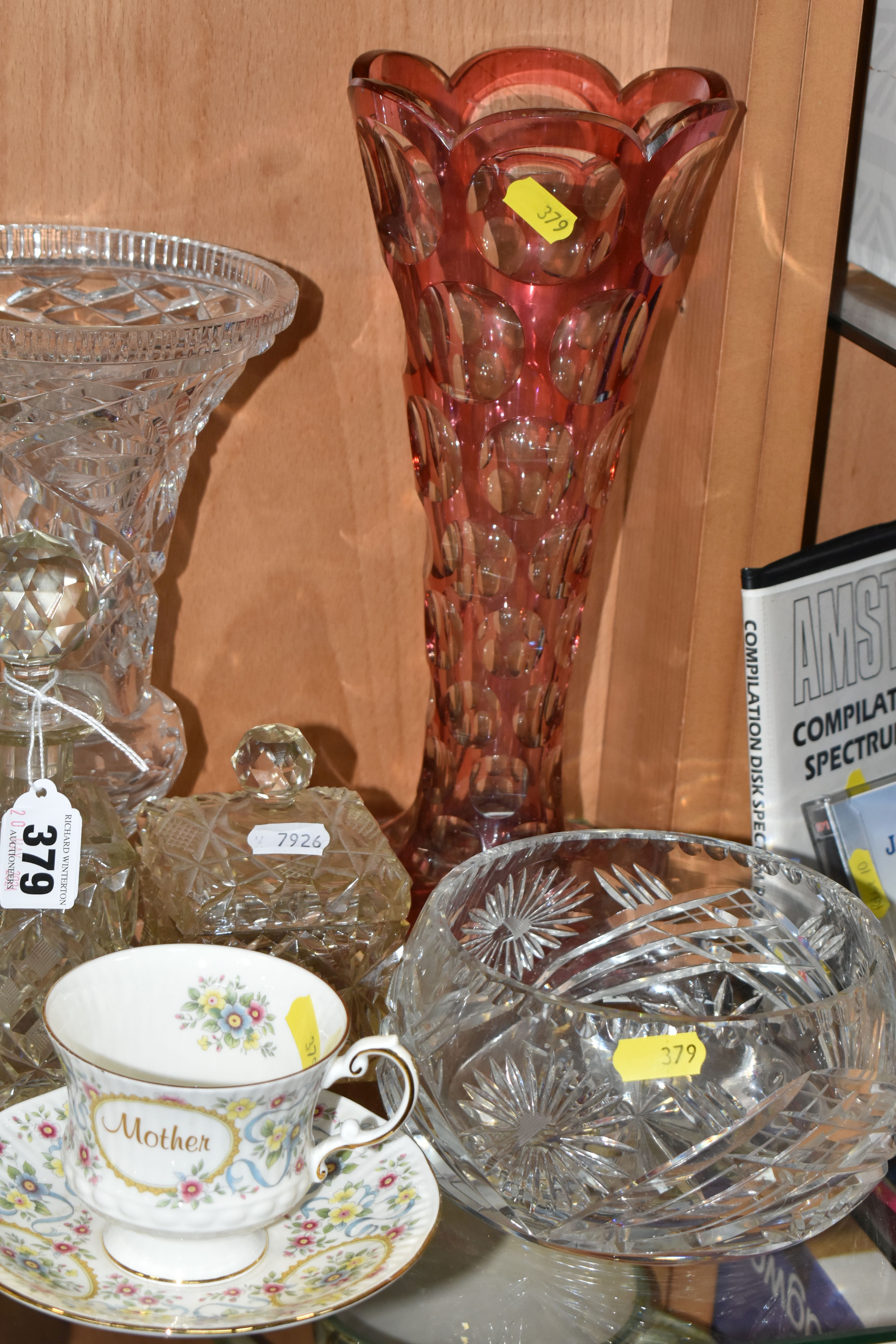 A GROUP OF VICTORIAN CUT CRYSTAL AND CERAMICS, to include a Royal Albert 'Memories' pattern tennis - Bild 2 aus 10