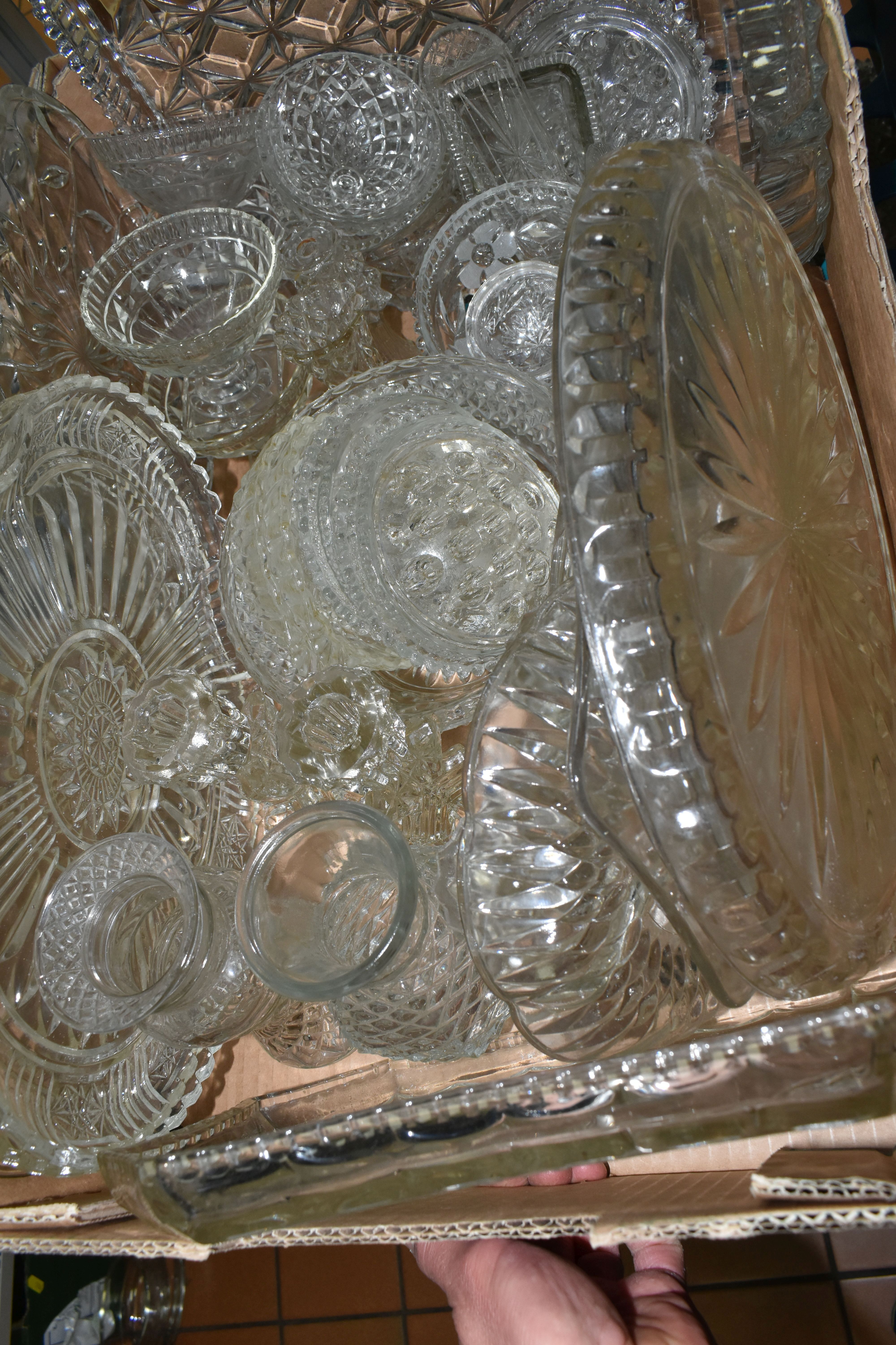 SEVEN BOXES OF PRESSED AND CUT GLASS INCLUDING A VARIETY OF COLOURED DRESSING TABLE SETS, FRENCH - Image 5 of 9