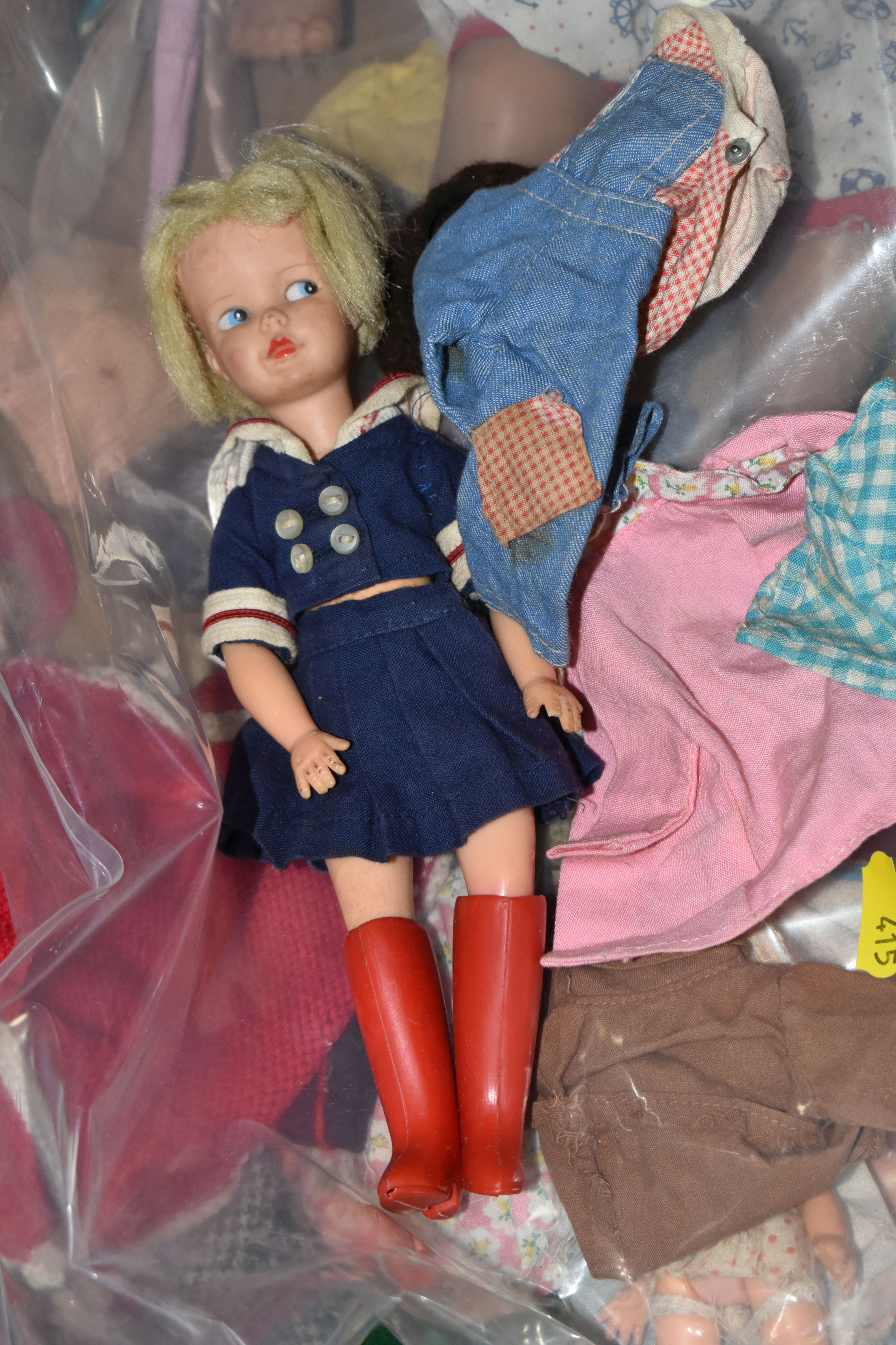 A QUANTITY OF ASSORTED DOLLS, to include a Pedigree Patch doll with a small quantity of original - Bild 2 aus 6