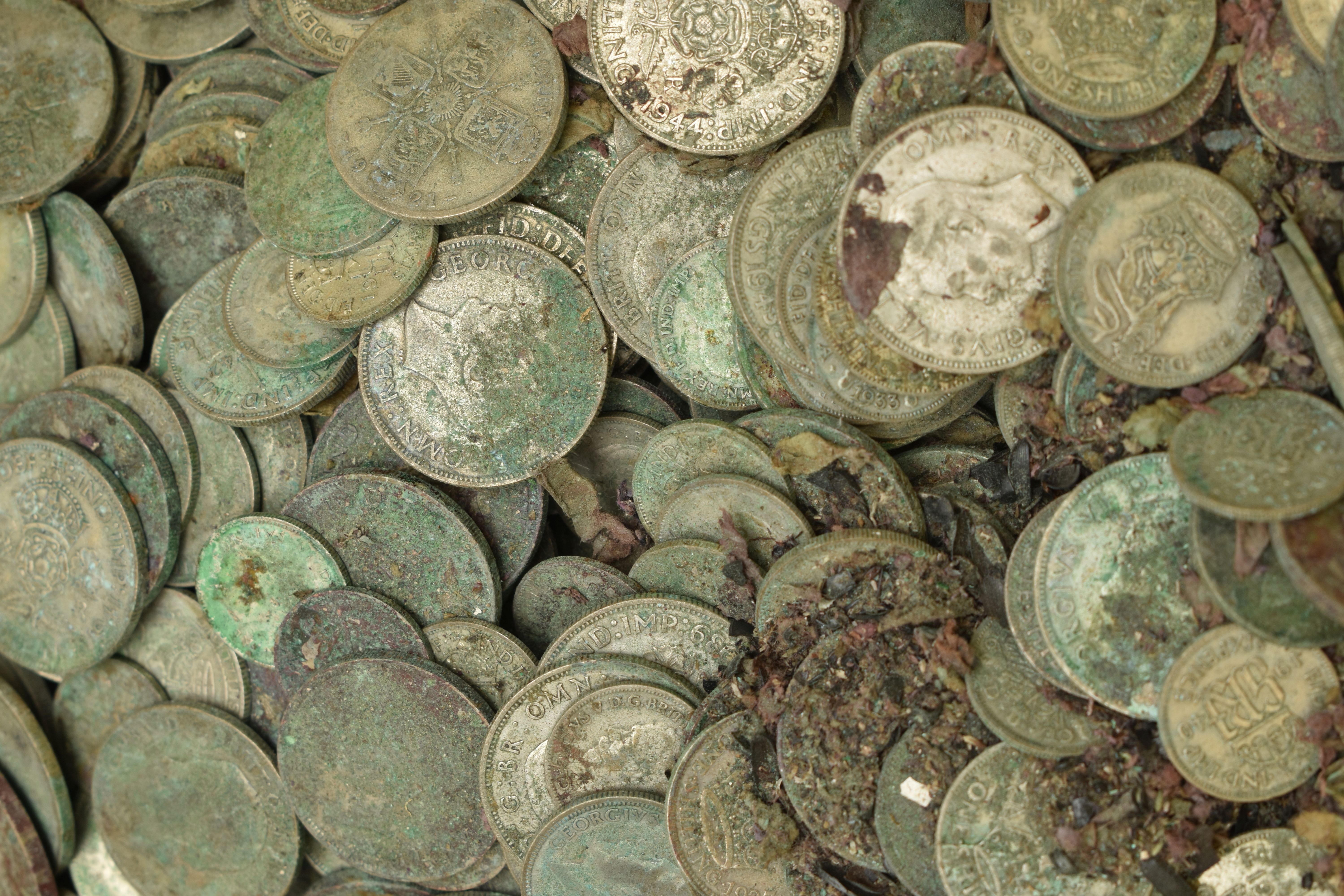 A METAL CASHBOX AND TIN CONTAINING MIXED COINS MANY WITH WATER DAMAGE, to include large amounts - Image 3 of 4