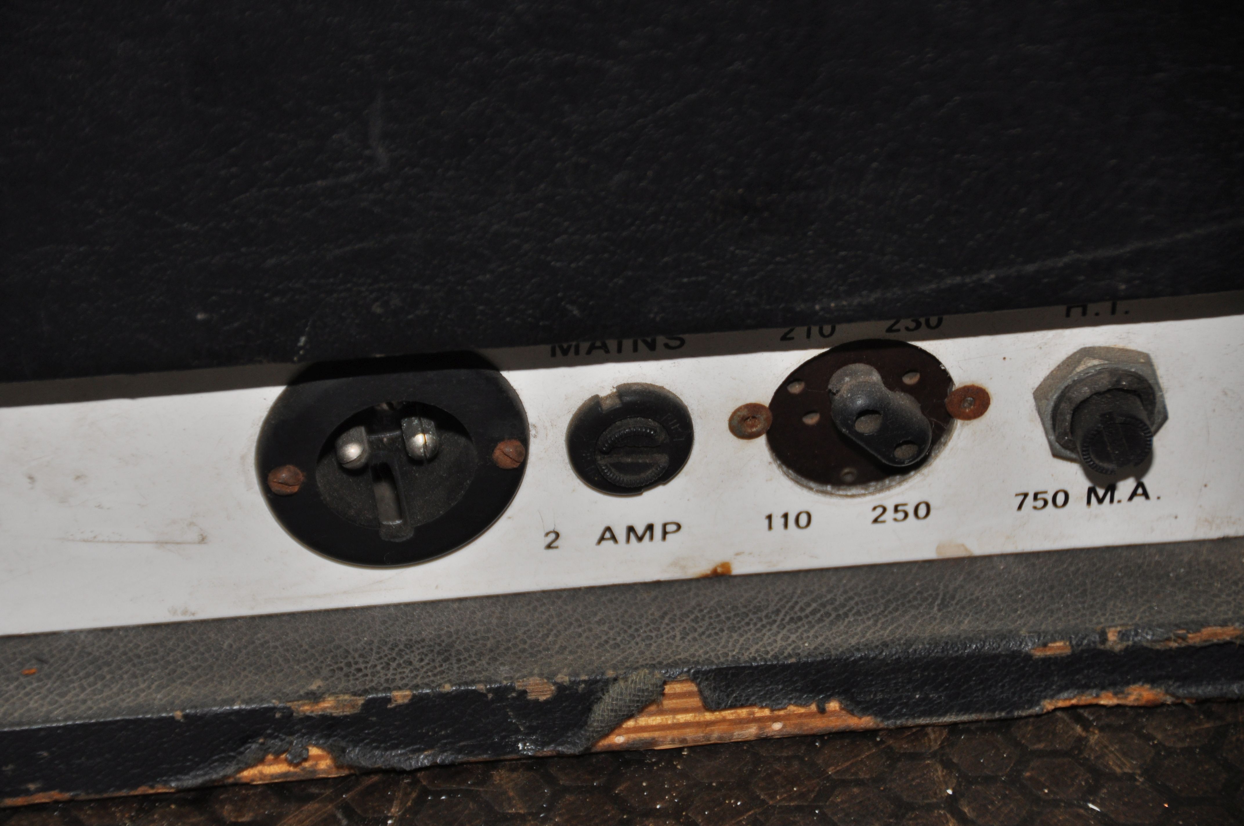 AN EARLY LANEY 100 WATT VALVE GUITAR AMPLIFIER HEAD Serial Number 326 (no power cable so UNTESTED)( - Bild 5 aus 6