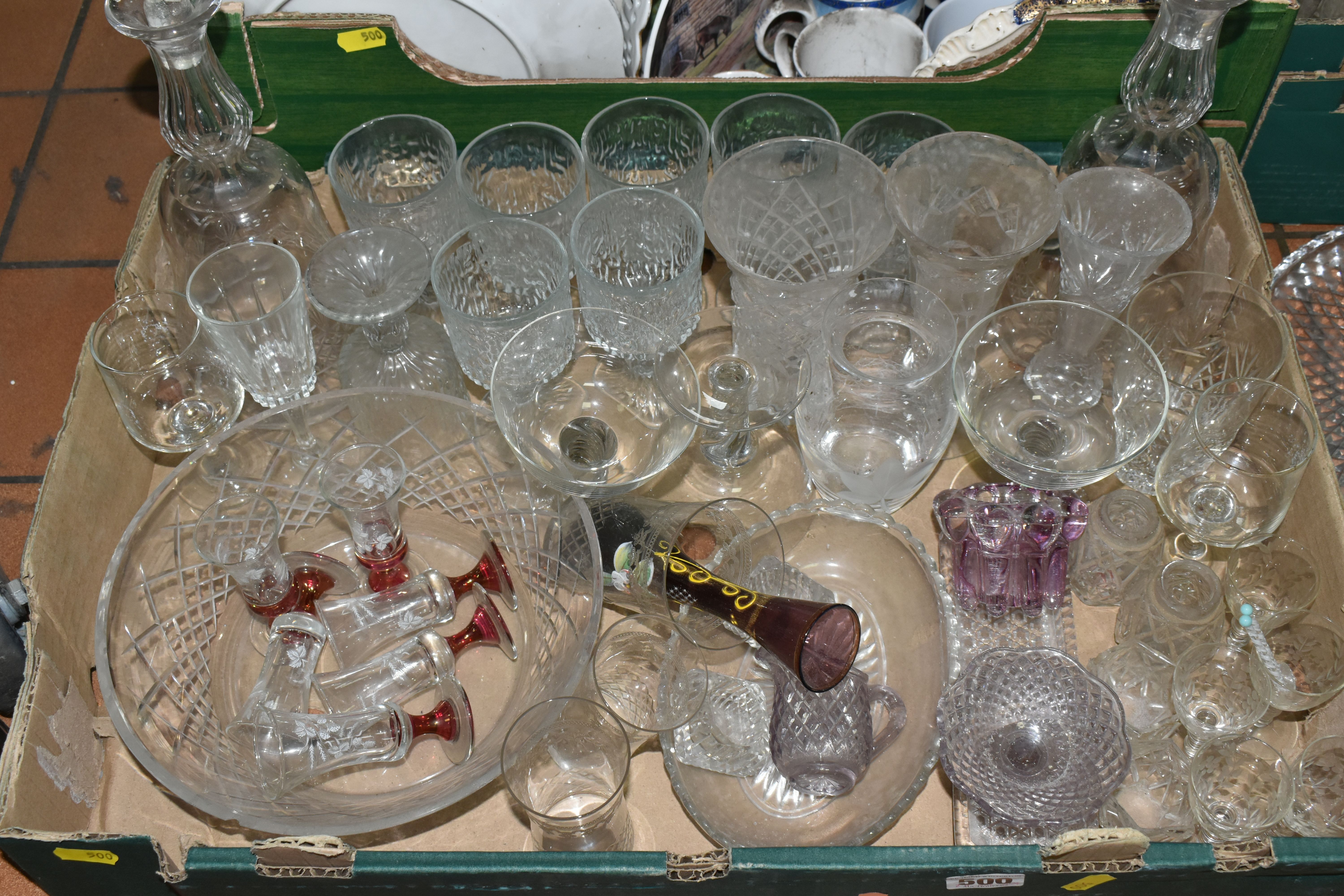 THREE BOXES OF GLASSWARE AND CERAMIC KITCHENWARE to include a variety of collectable plates from - Image 4 of 6