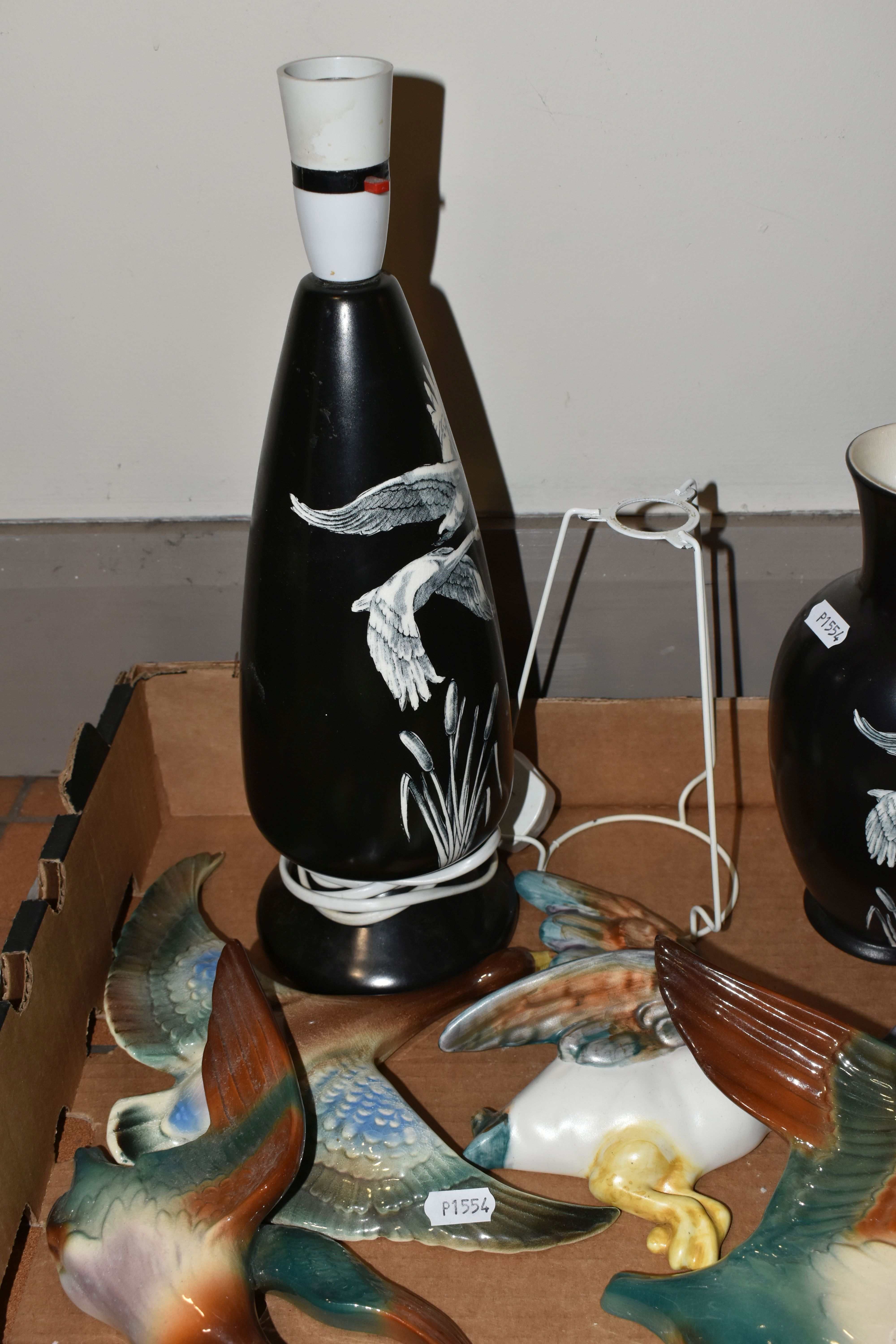A BOX OF BIRD THEMED CERAMICS, to include a Crown Devon vase and matching table lamp base, decorated - Image 3 of 6