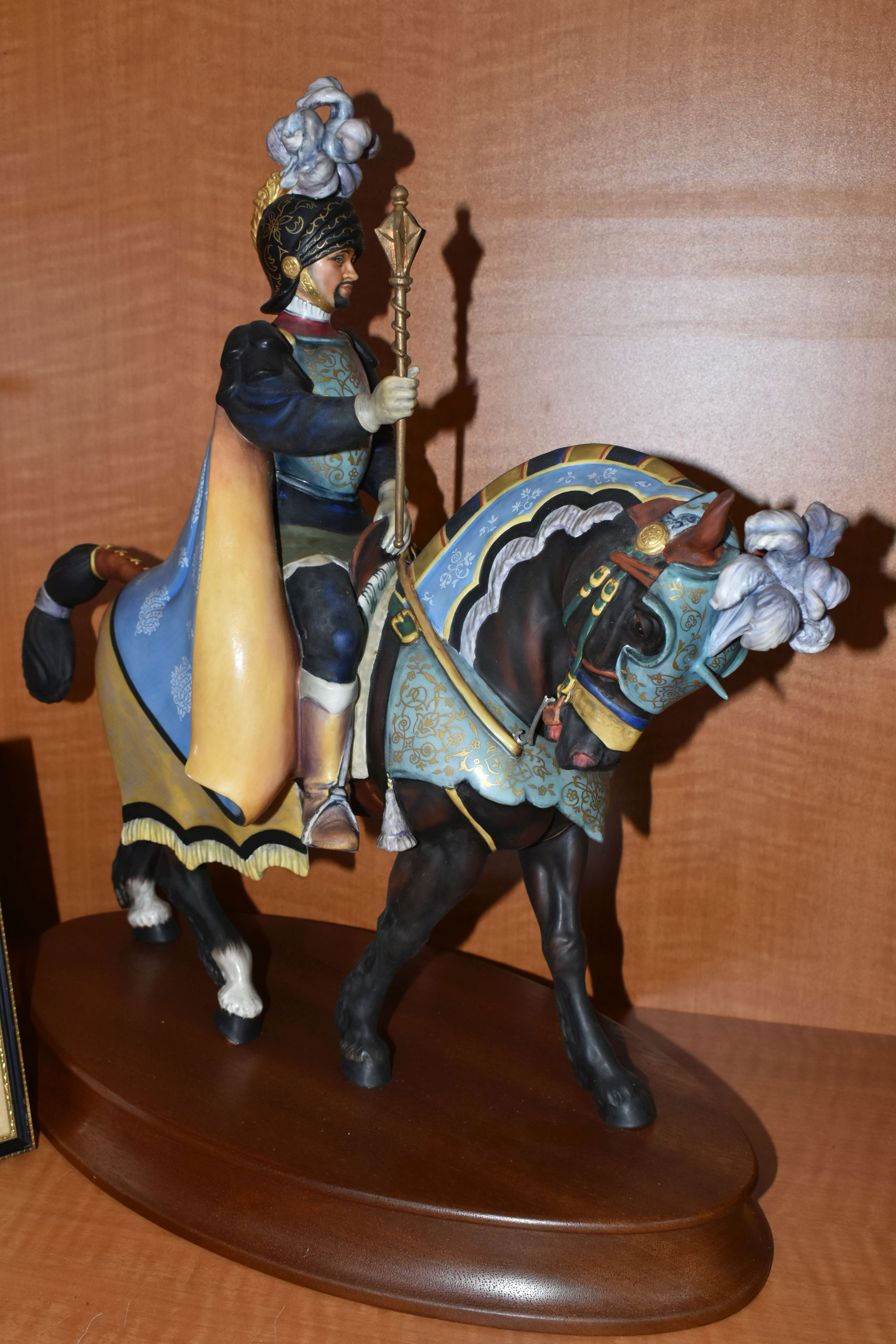 A ROYAL DOULTON LIMITED EDITION EQUESTRIAN FIGURE 'THE PALIO KNIGHT' HN2428, no.63/ 500, mounted - Image 6 of 11