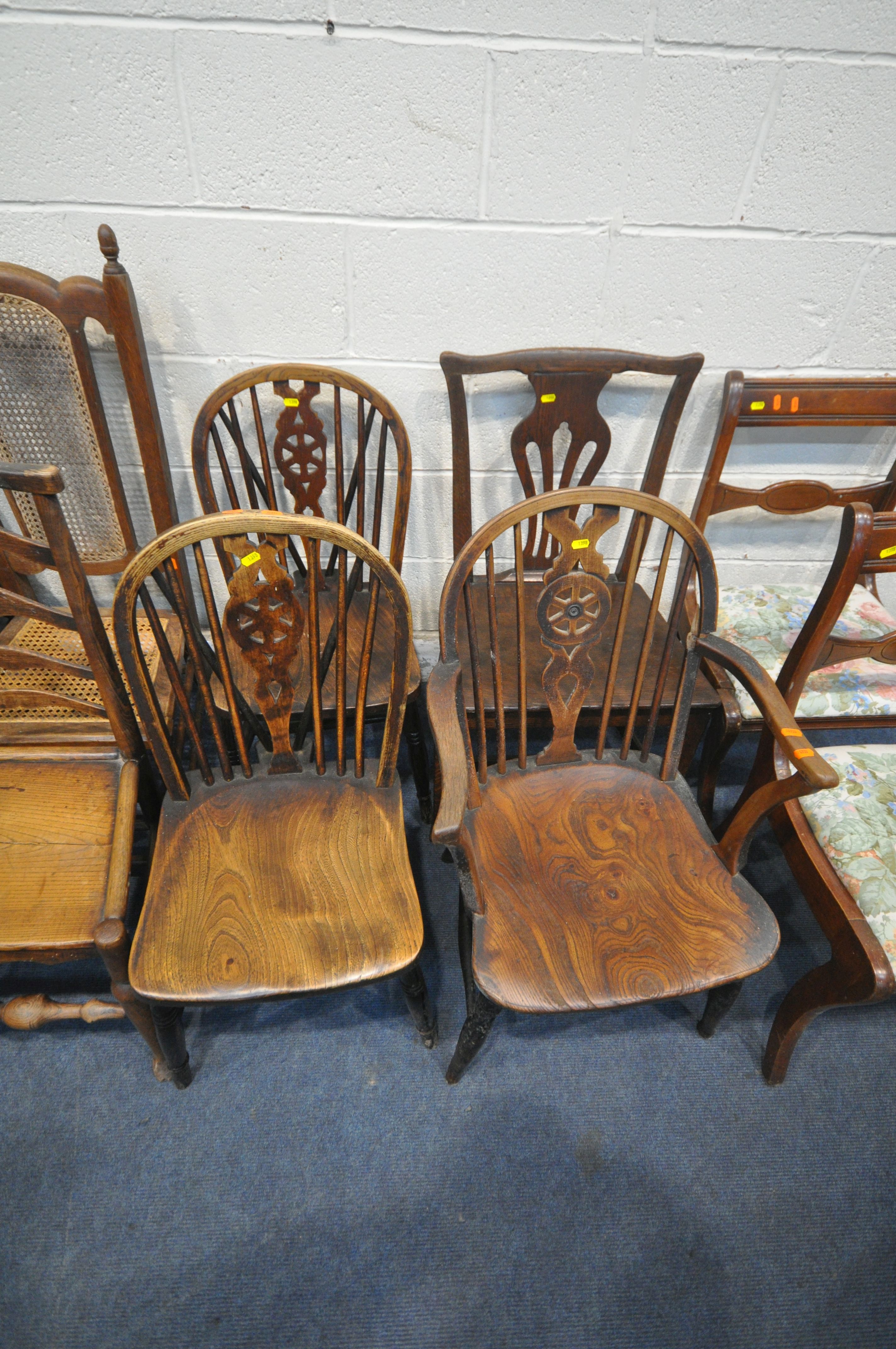 A SELECTION OF VARIOUS CHAIRS, of various ages and styles to include a carved oak high back chair, - Bild 4 aus 6