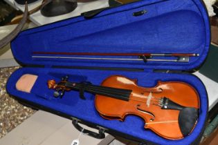 A CASED 3/4 SIZE VIOLIN, two piece back, bearing paper label reading 'Yamada, model no 200-3/4',