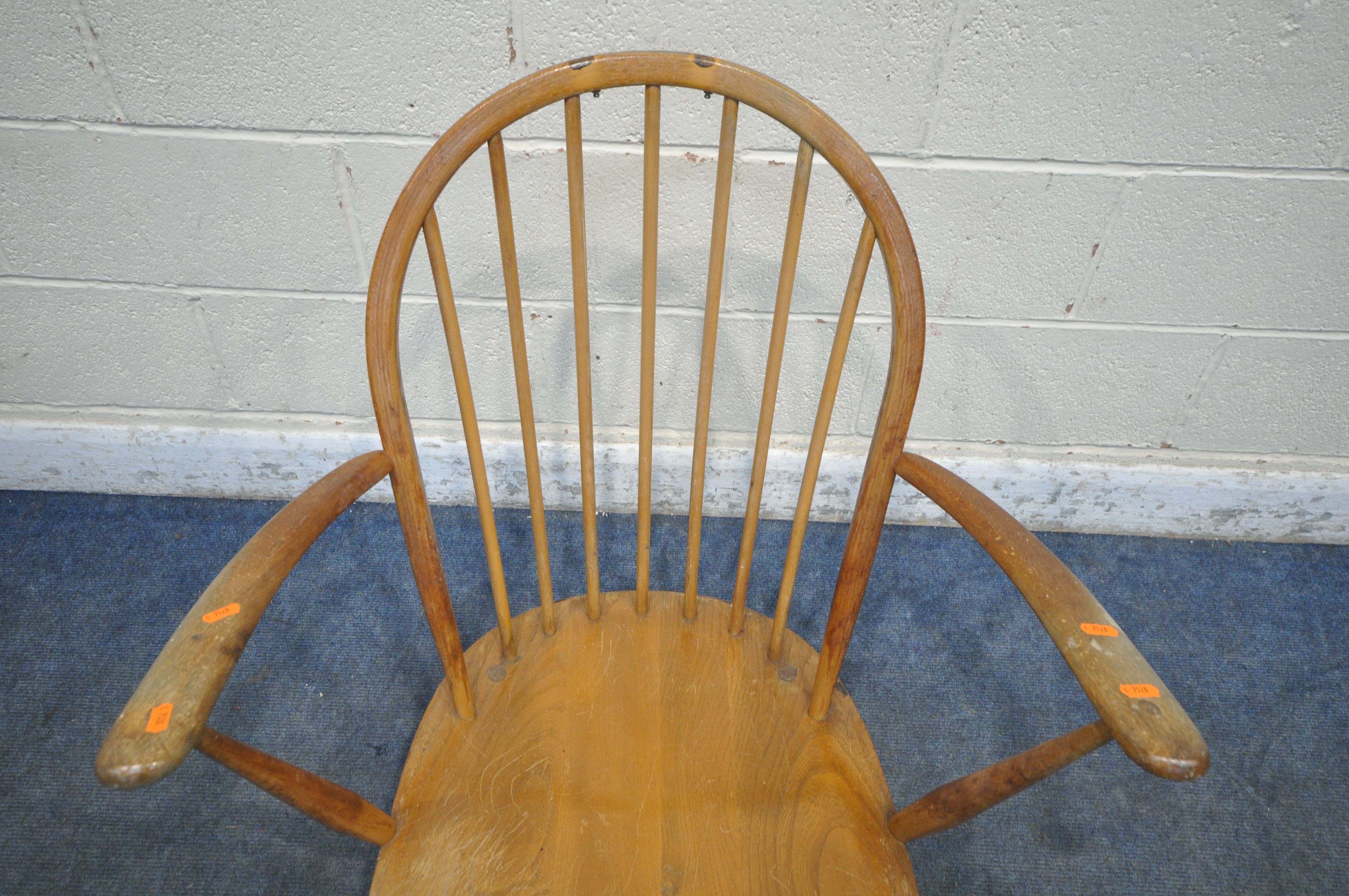 A MID CENTURY ERCOL WINDSOR ARMCHAIR, with a spindle hoop back (condition report: water stained - Image 3 of 5