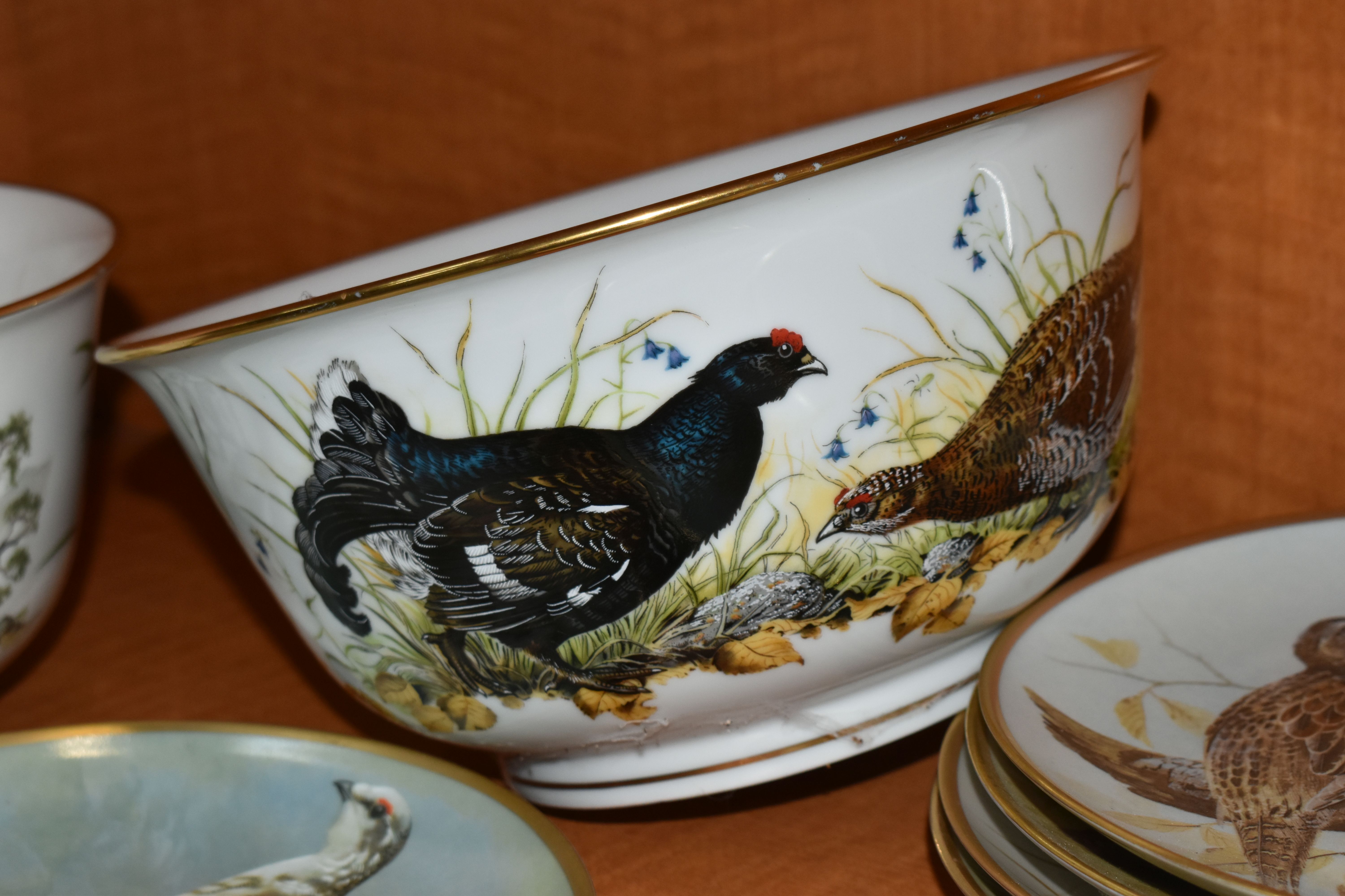 A COLLECTION OF TWELVE FRANKLIN PORCELAIN 'GAMEBIRDS OF THE WORLD' COLLECTORS PLATES AND TWO - Image 3 of 7