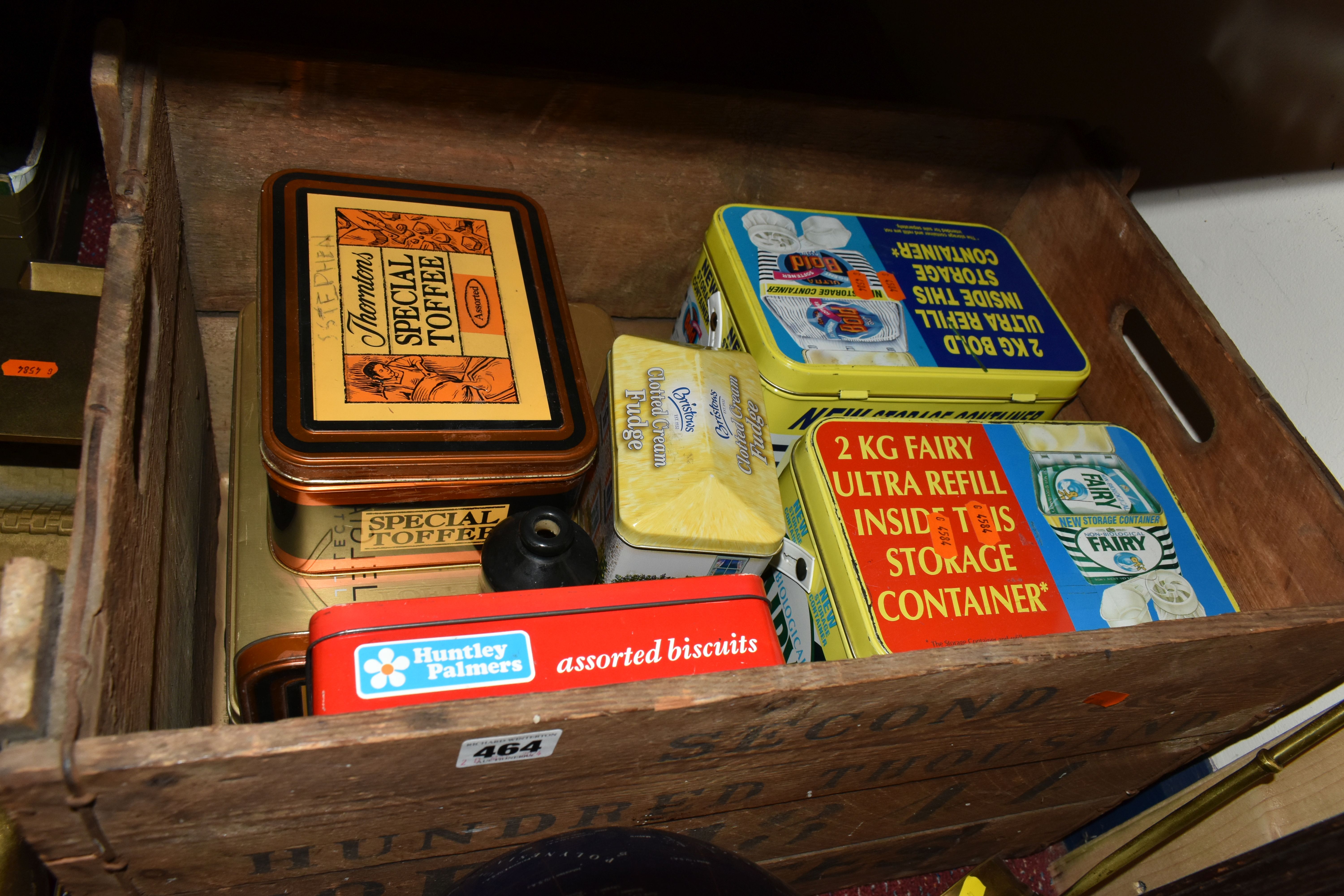 TWO WOODEN CRATES AND LOOSE ADVERTISING TINS, FISHING RODS AND SUNDRY ITEMS, to include the lower - Image 4 of 6