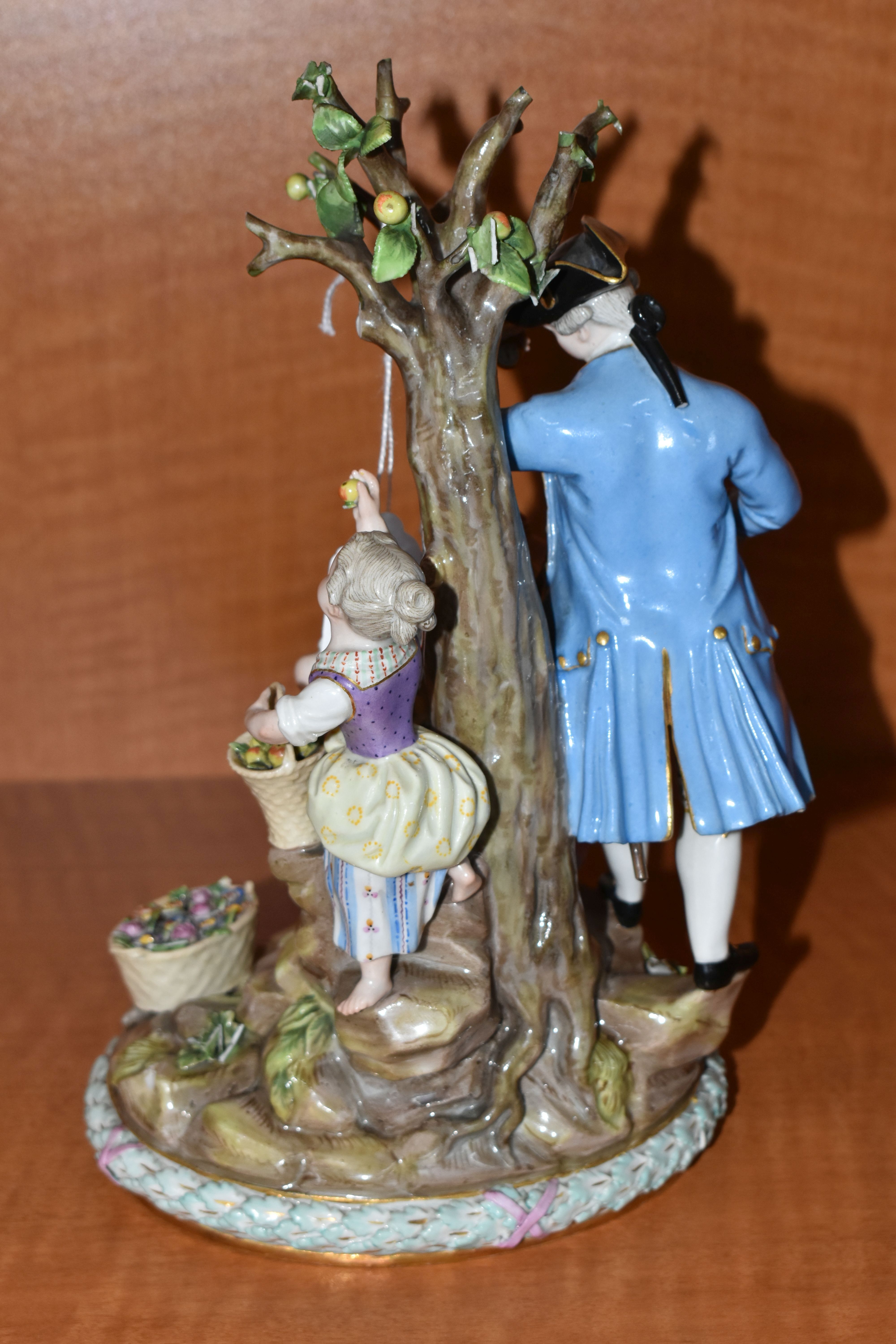 A LATE 19TH CENTURY MEISSEN PORCELAIN FIGURE GROUP OF A COURTING COUPLE BENEATH A TREE WITH FLOWERS, - Image 6 of 10