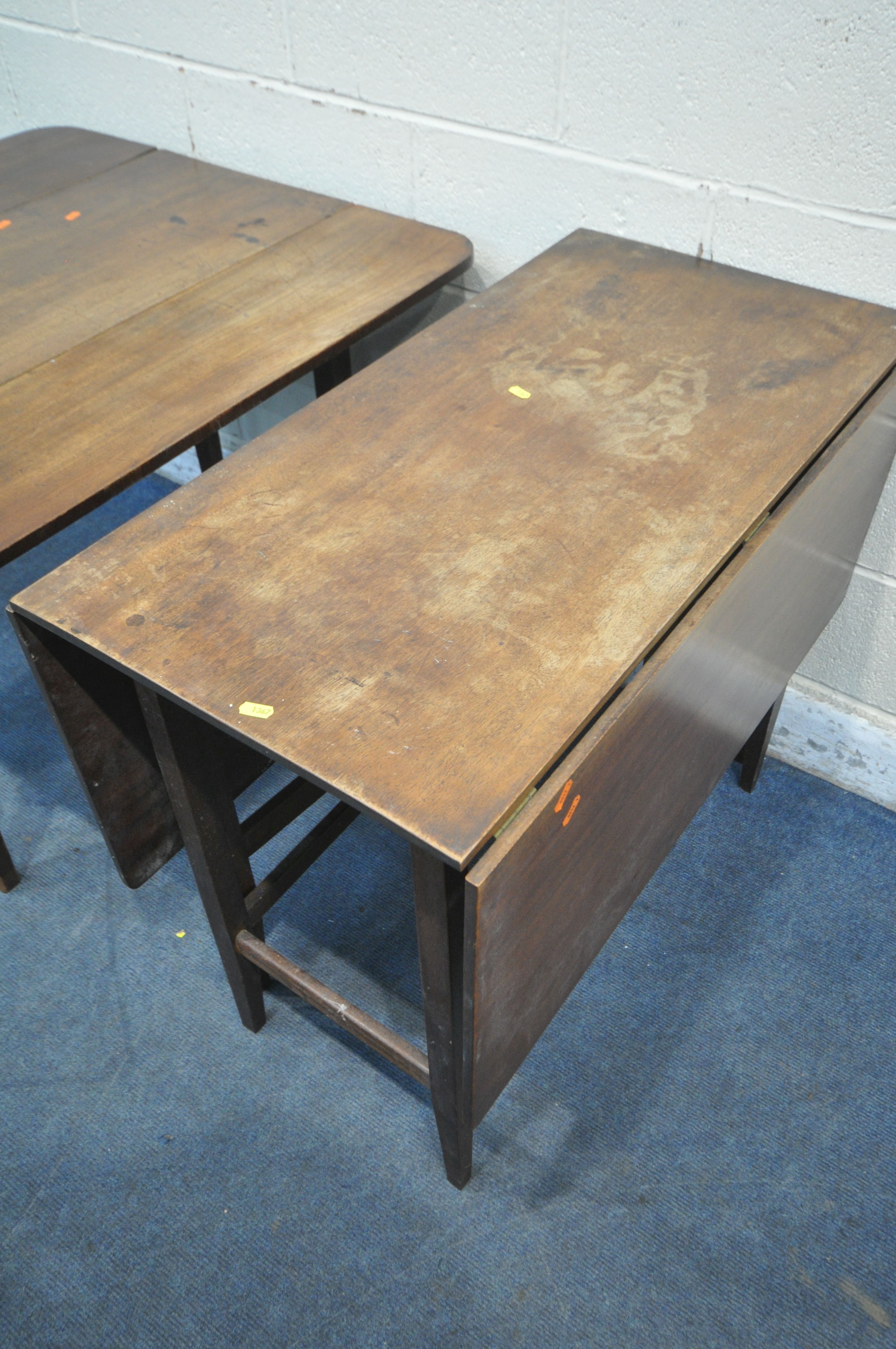 A 19TH CENTURY MAHOGANY DROP LEAF TABLE, with a single frieze drawer, raised on square tapered legs, - Image 5 of 5