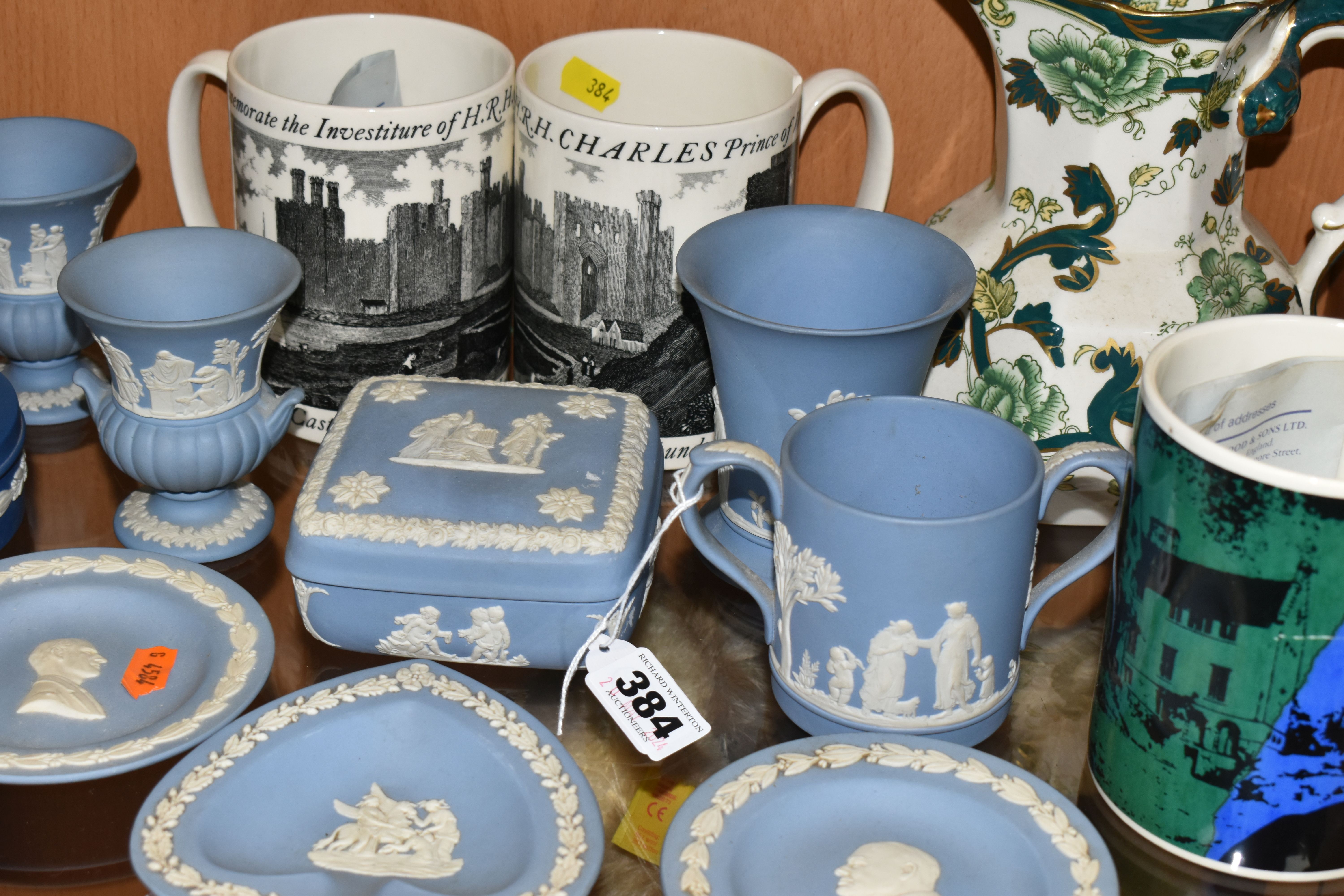 A GROUP OF WEDGWOOD AND OTHER CERAMICS, comprising two Portmeirion Susan Williams-Ellis design - Image 3 of 5