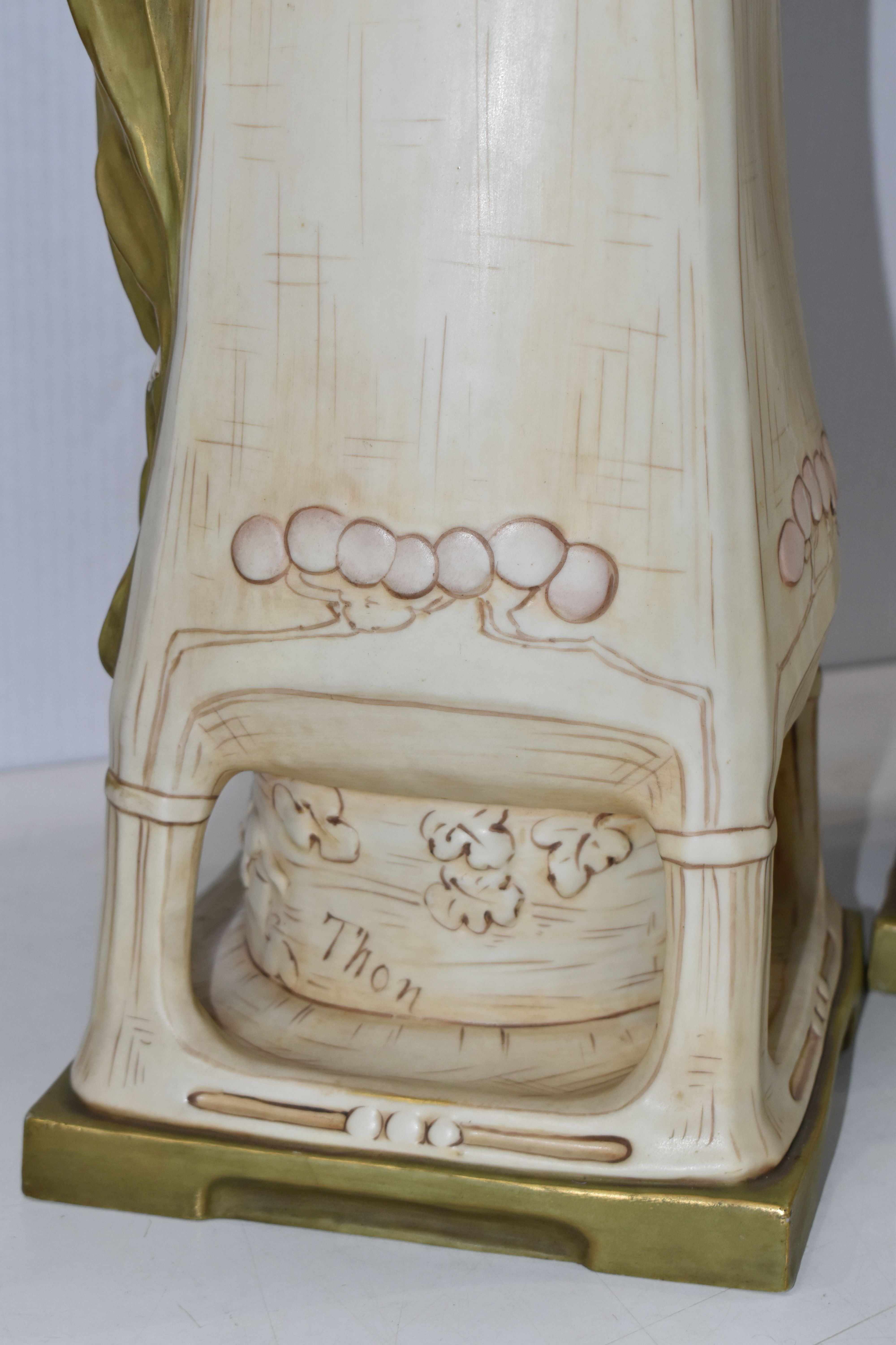 A PAIR OF ROYAL DUX ART NOUVEAU FIGURAL VASES, each modelled with a scrolling neck with fruiting - Image 16 of 21