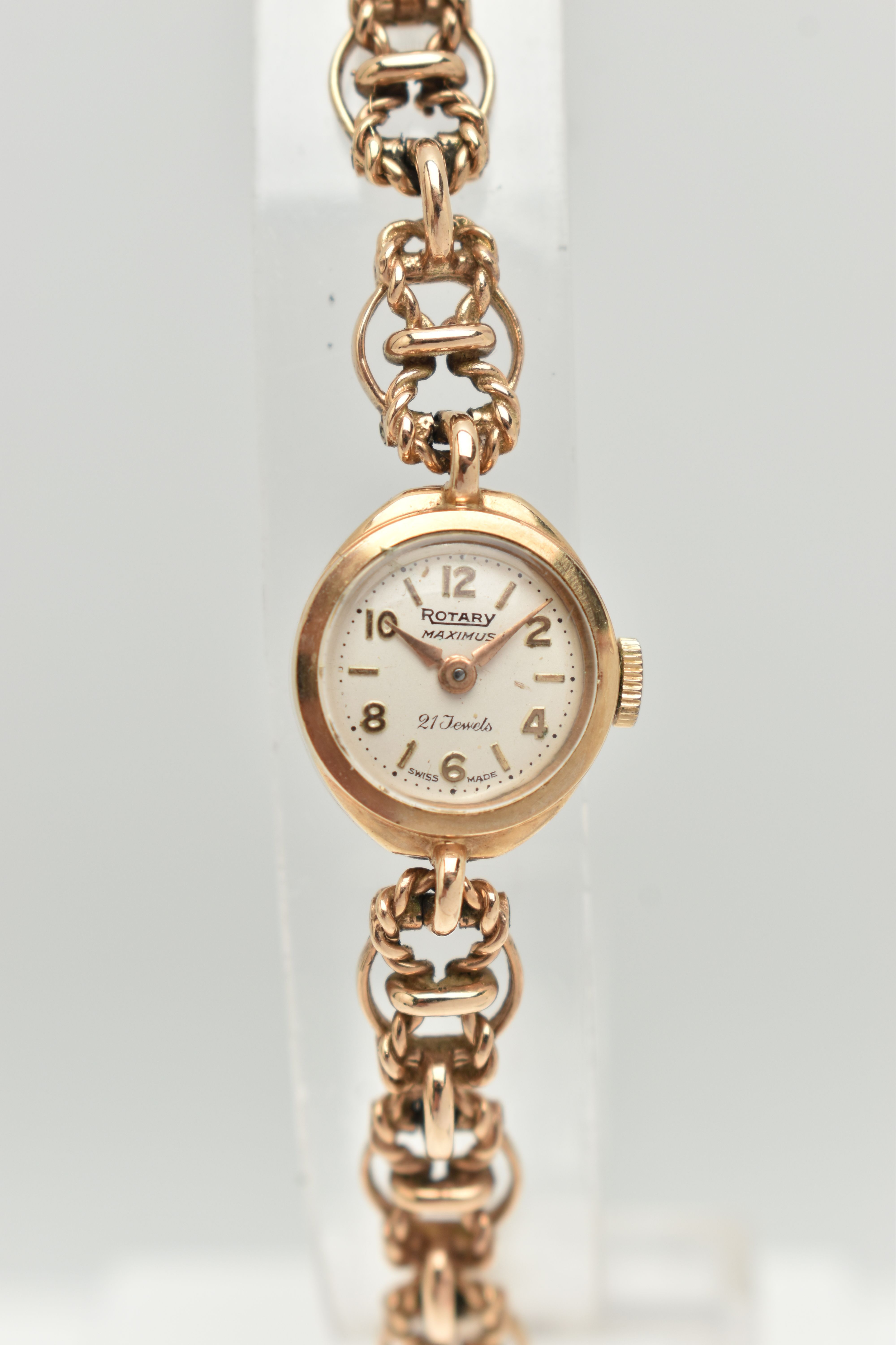 A 9CT GOLD LADIES WRISTWATCH, hand wound movement, round dial signed 'Rotary', Arabic and baton - Image 2 of 6