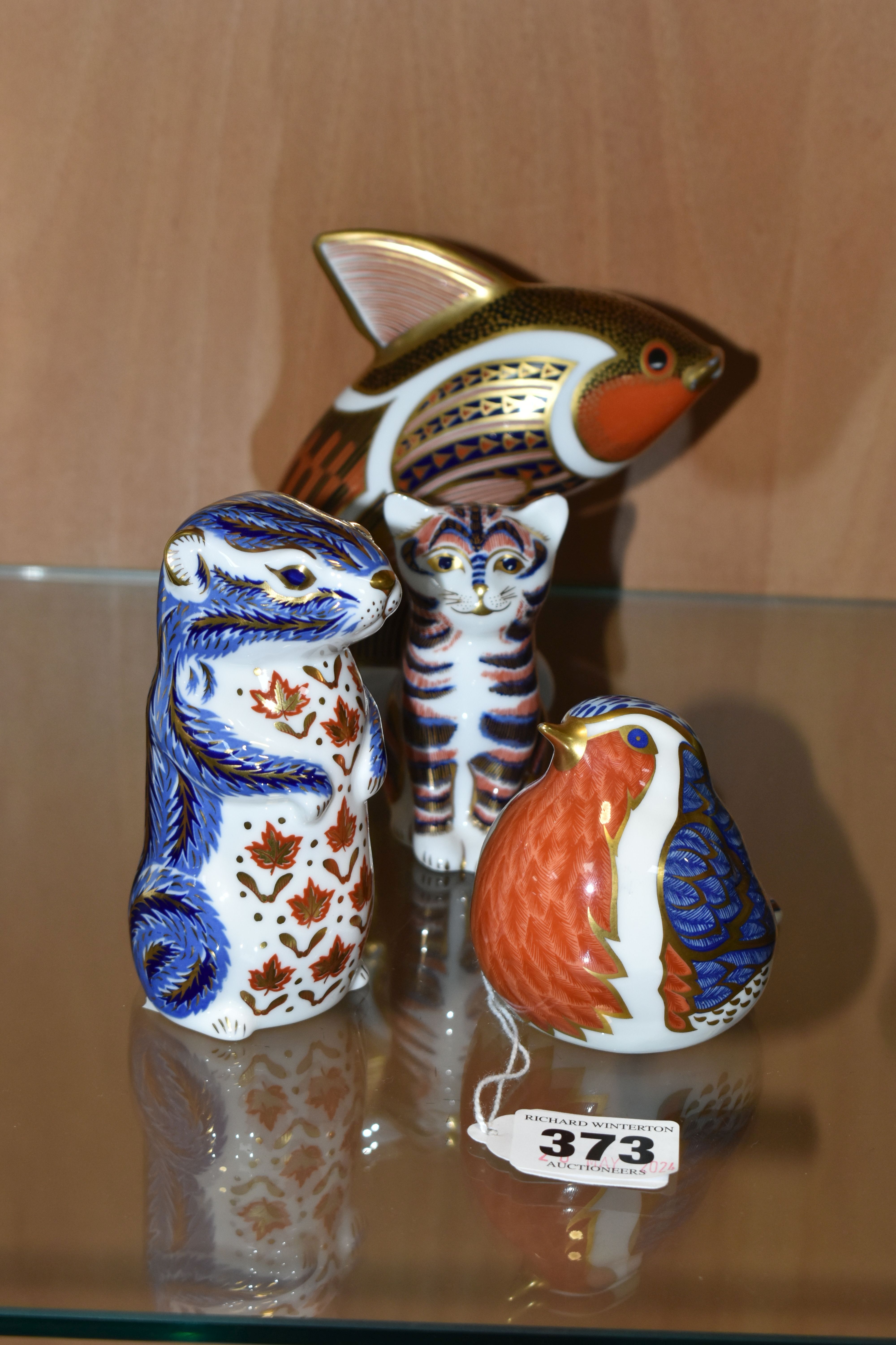 FOUR ROYAL CROWN DERBY IMARI PAPERWEIGHTS, comprising Robin introduced 1989, gold stopper,