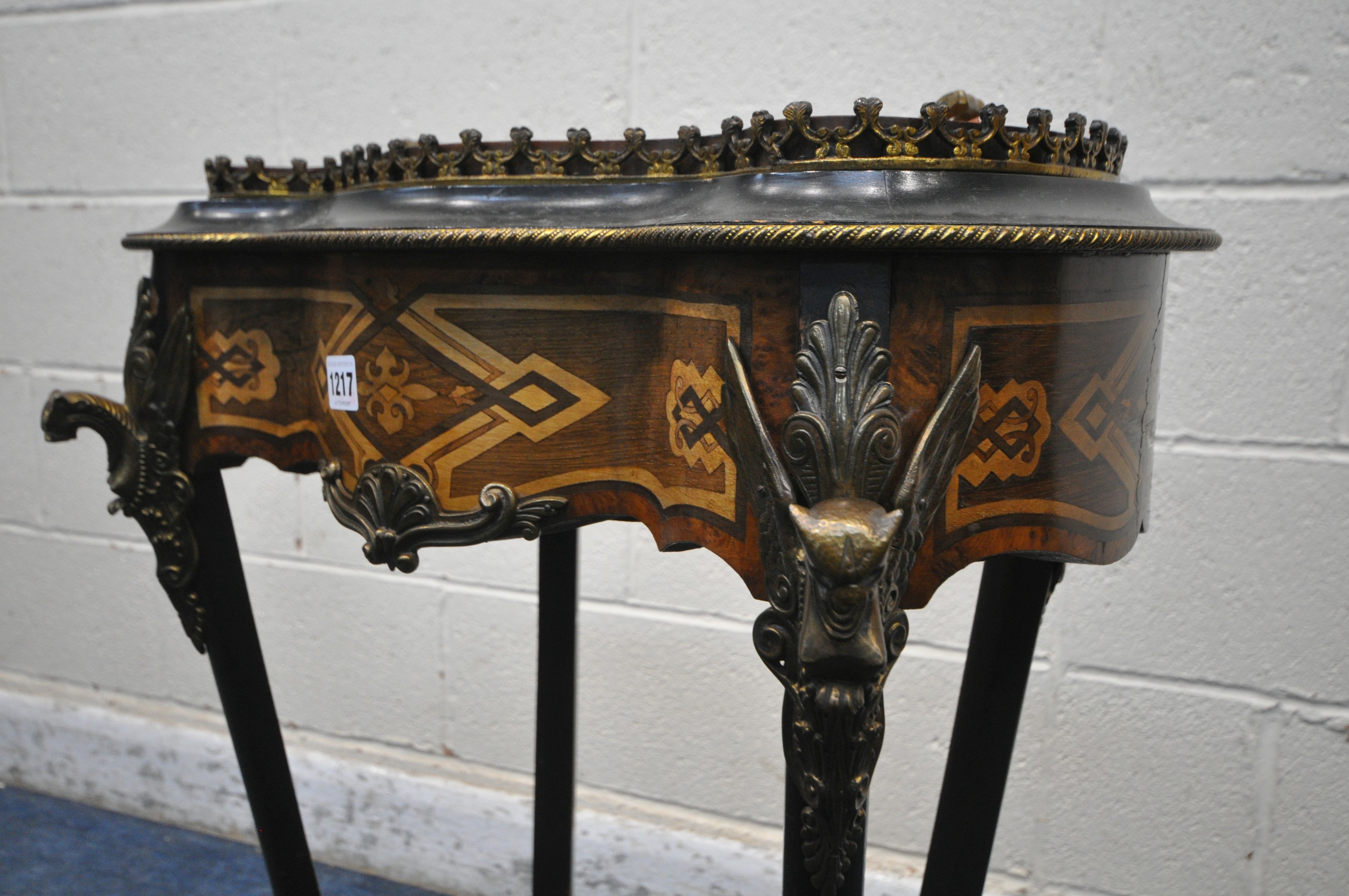A LOUIS XV MARQUETRY INLAID SERPENTINE PLANTER TABLE, the twin handled lid with a painted - Image 6 of 10